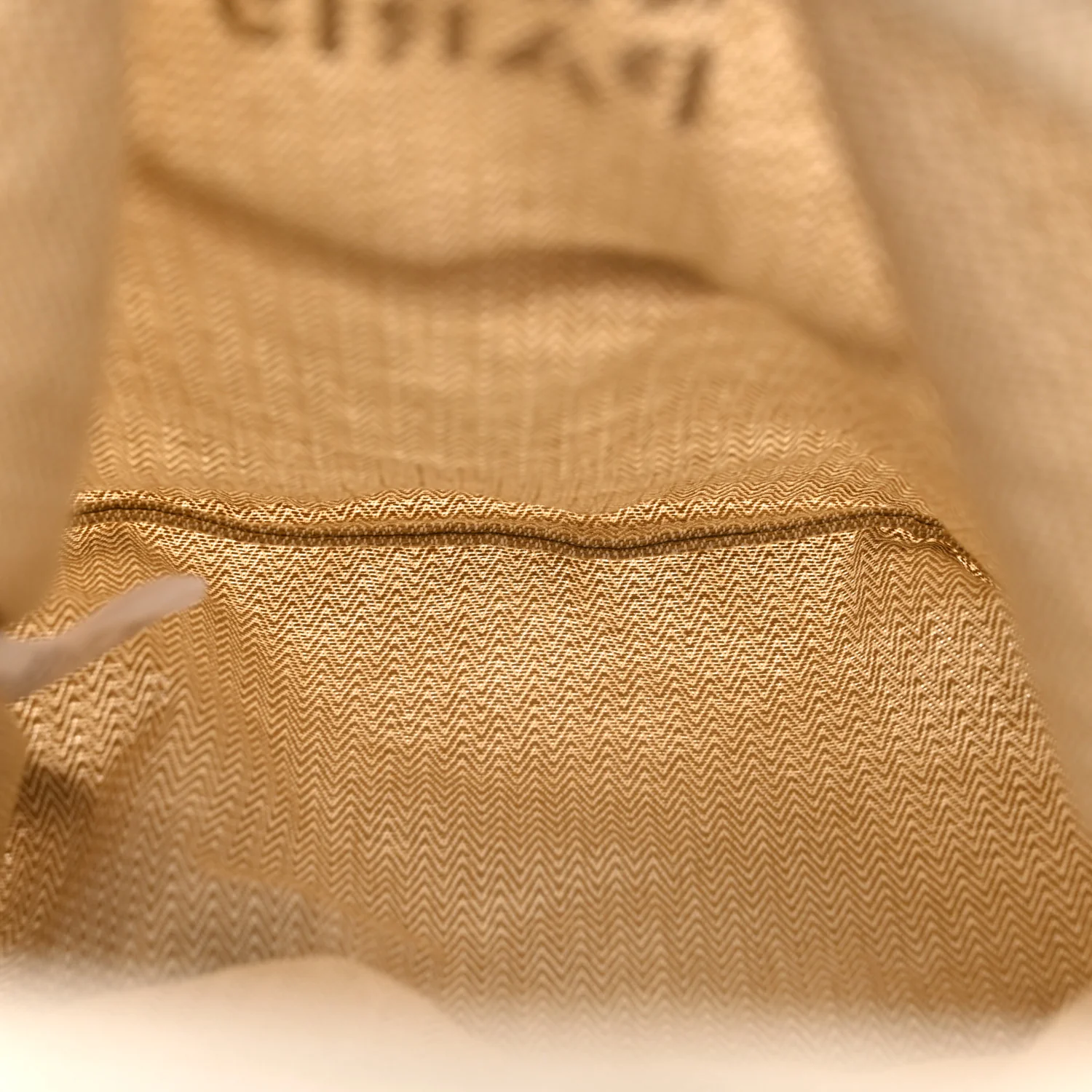 Canvas Swift Aline Grooming Bag Gold