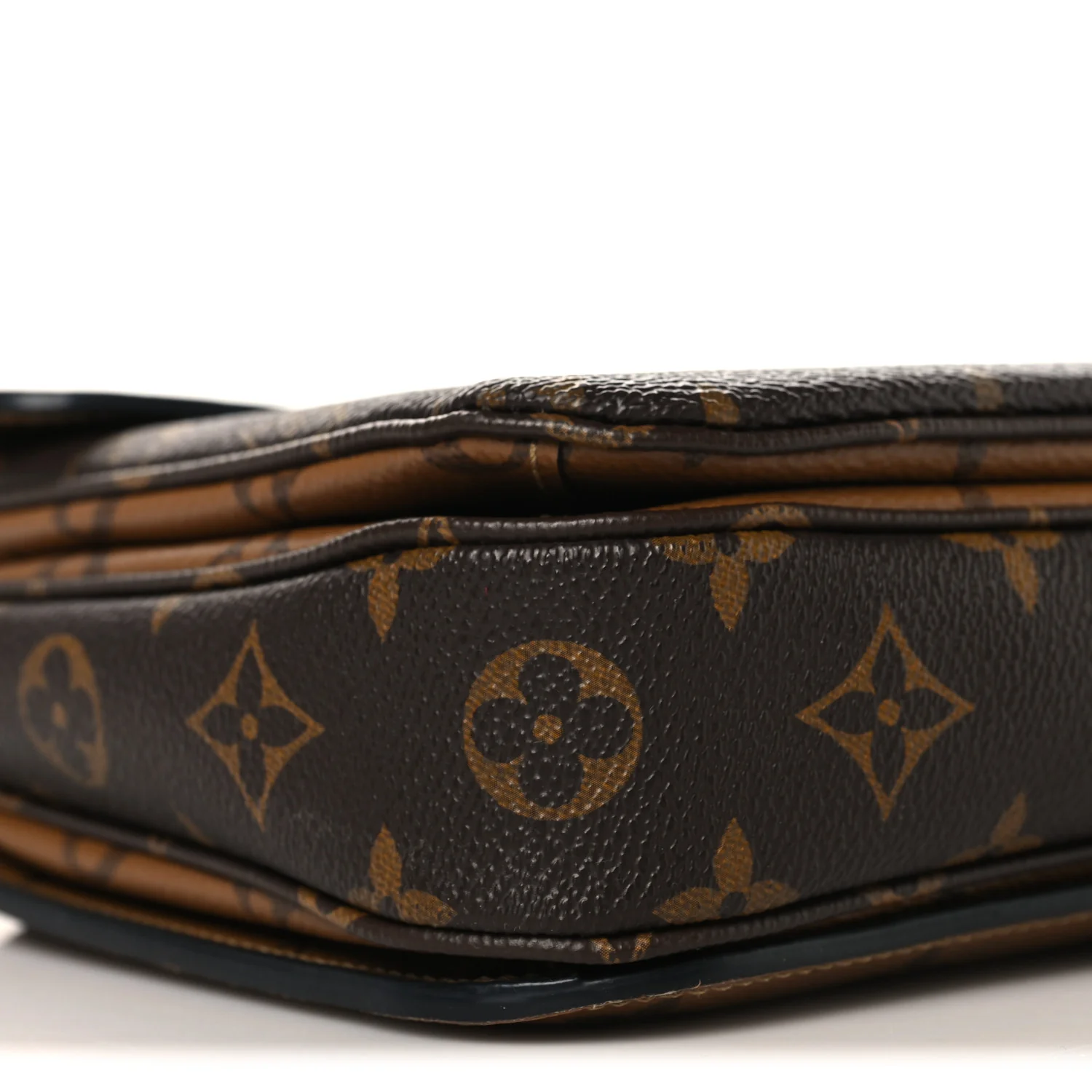 Reverse Monogram Pochette Metis
