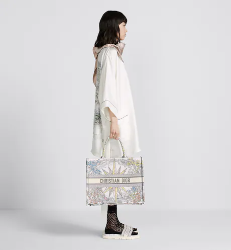 LARGE D BOOK TOTE White Multicolor R??ve d'Infini Embroidery (42 x 35 x 18.5 cm)