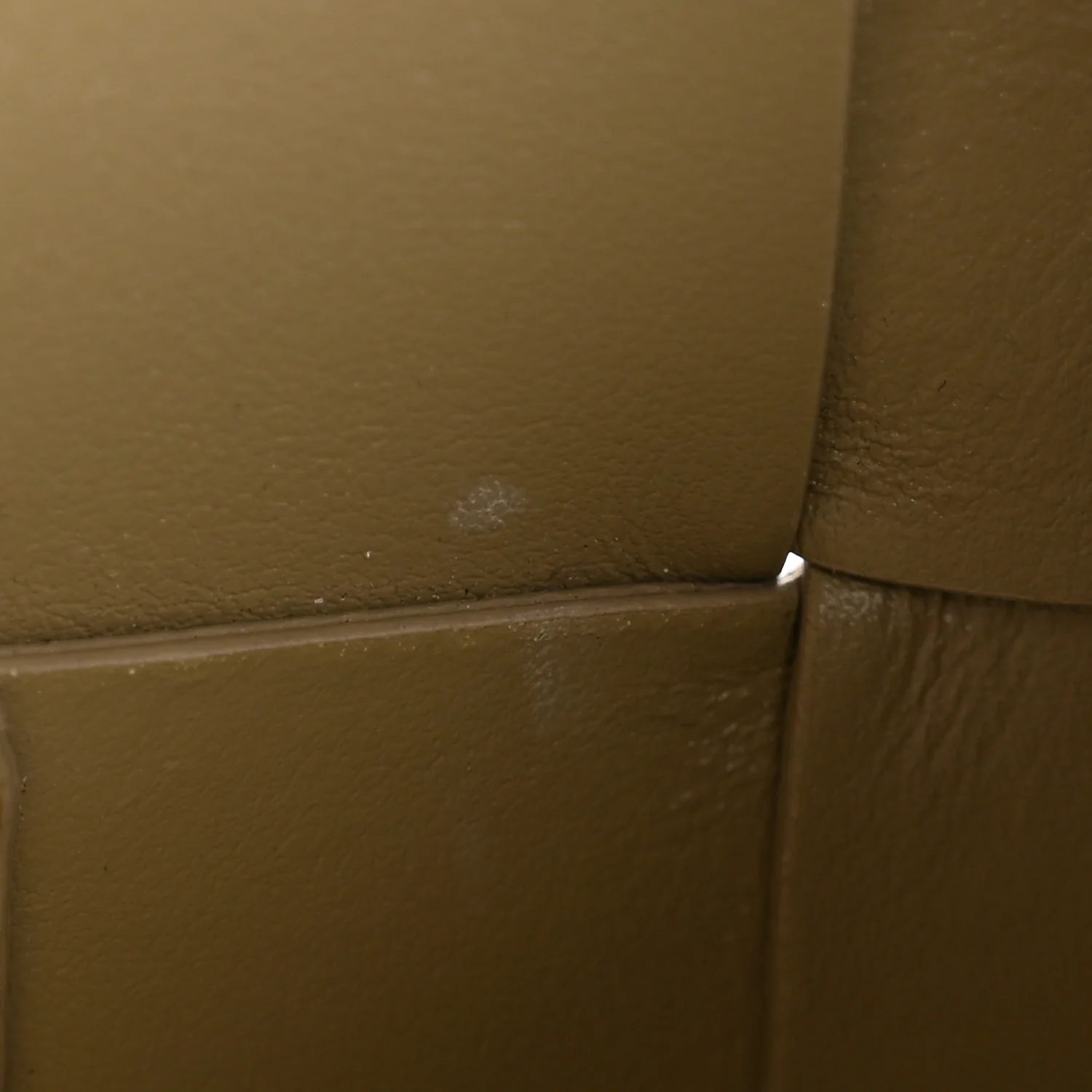 Lambskin Maxi Intrecciato Cassette Camera Bag Travertine