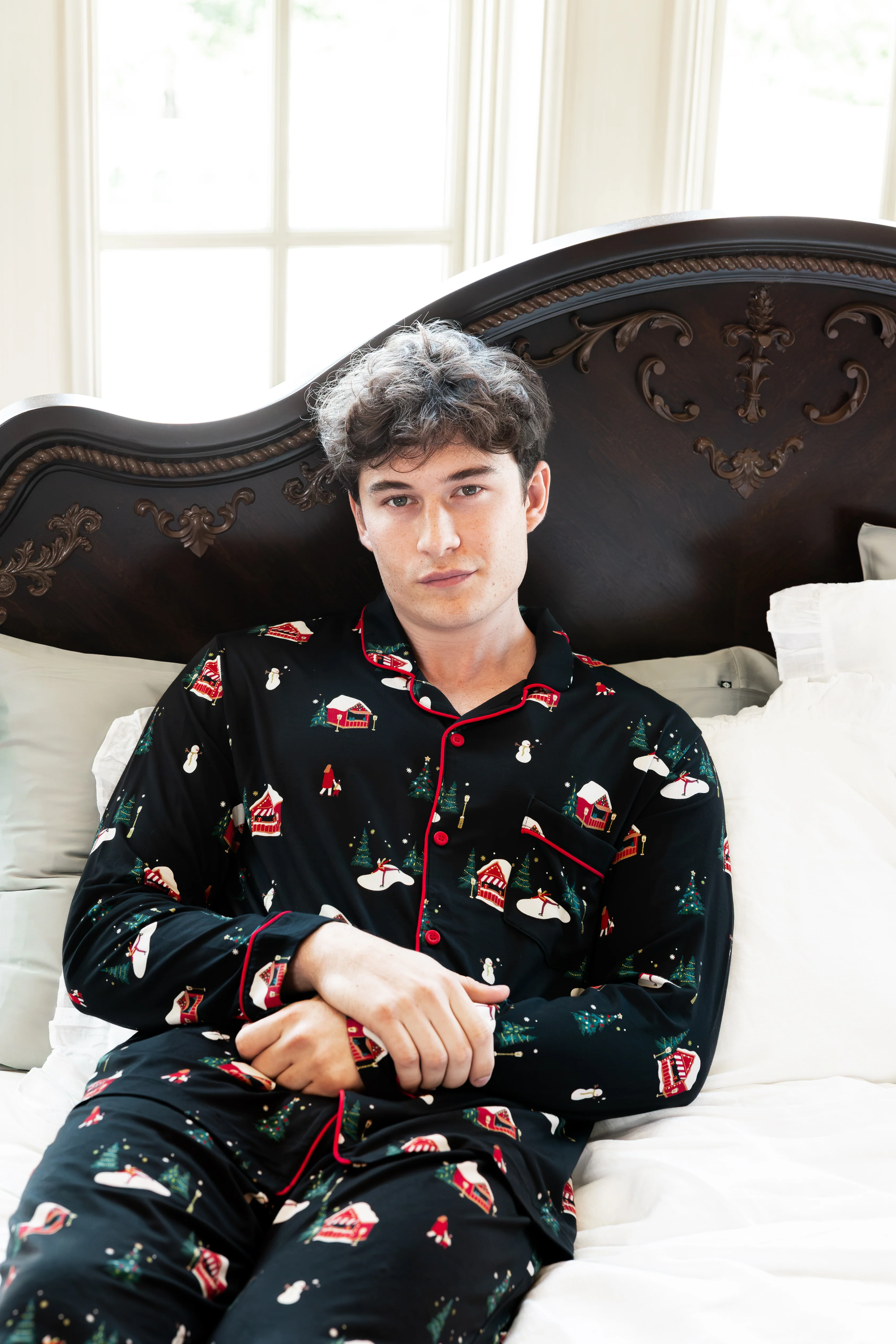 Men's Long Sleeve Pajama Set in Winter Wonderland