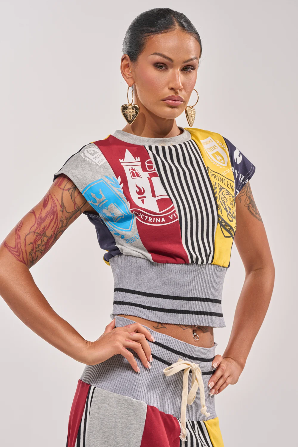 MIXED FEELINGS CROPPED T-SHIRT - Akira Store