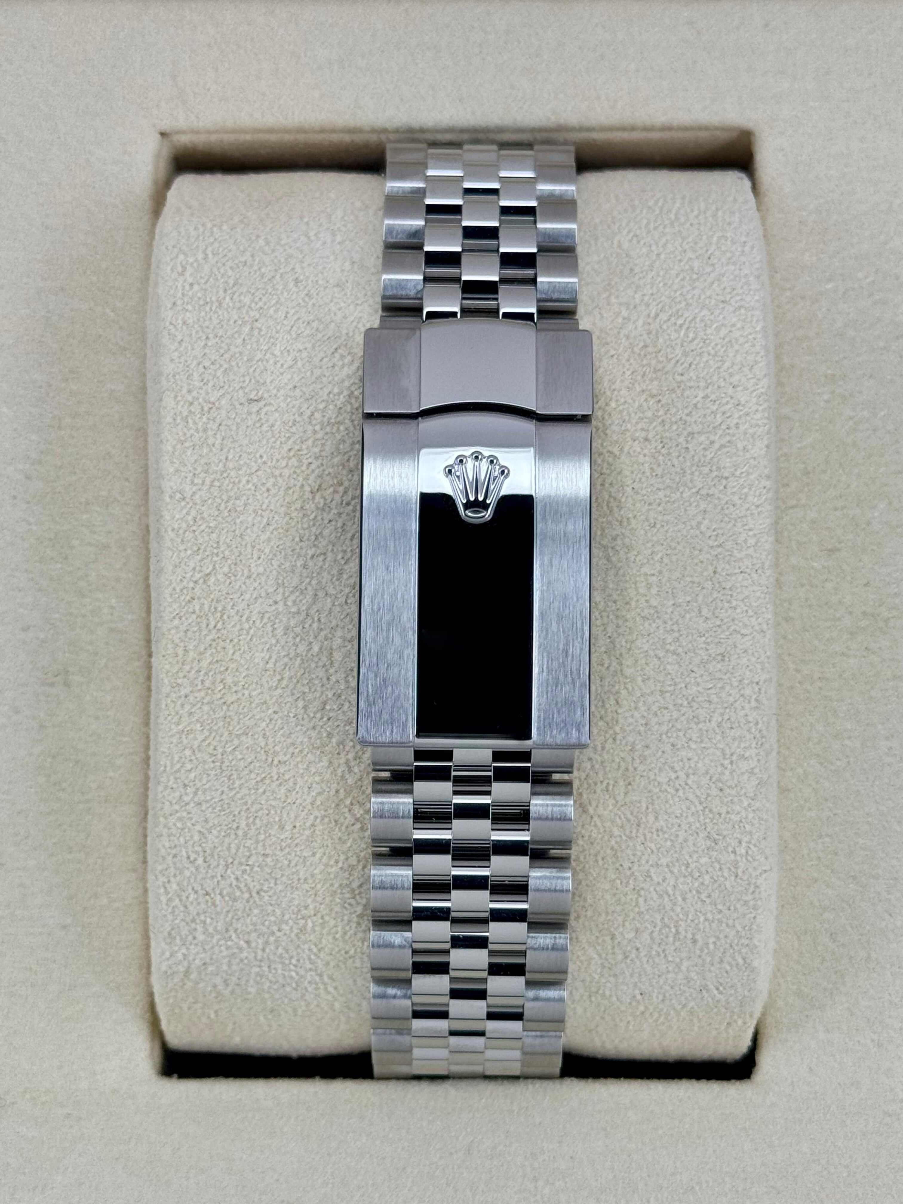 NEW 2025ロレックスデイトジャスト41ミリメートル126334ステンレススチールジュビリーブルーダイヤモンドダイヤルRolex