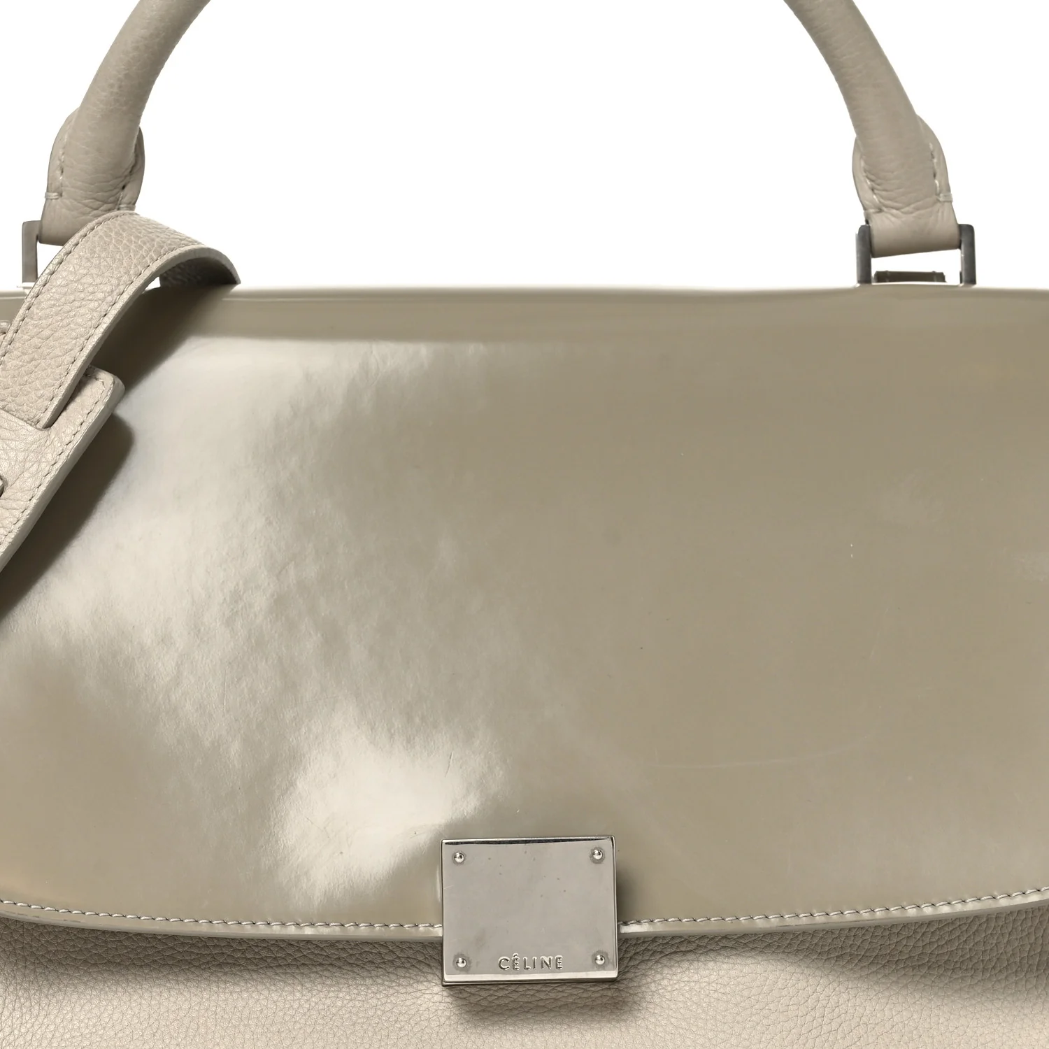 Spazzolato Calfskin Nubuck Small Trapeze Quartz