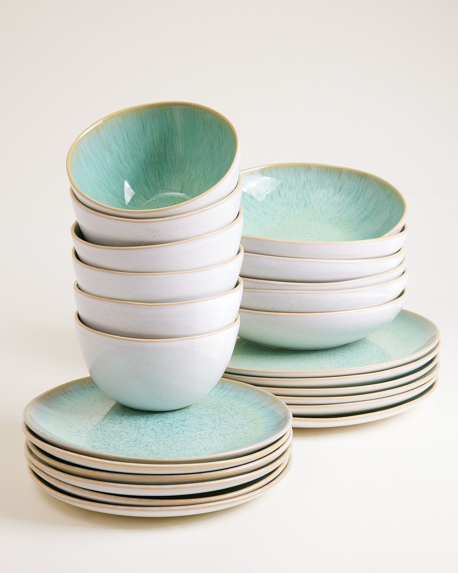 AREIA - TABLEWARE SET CLASSIC MINT 24 PIECES