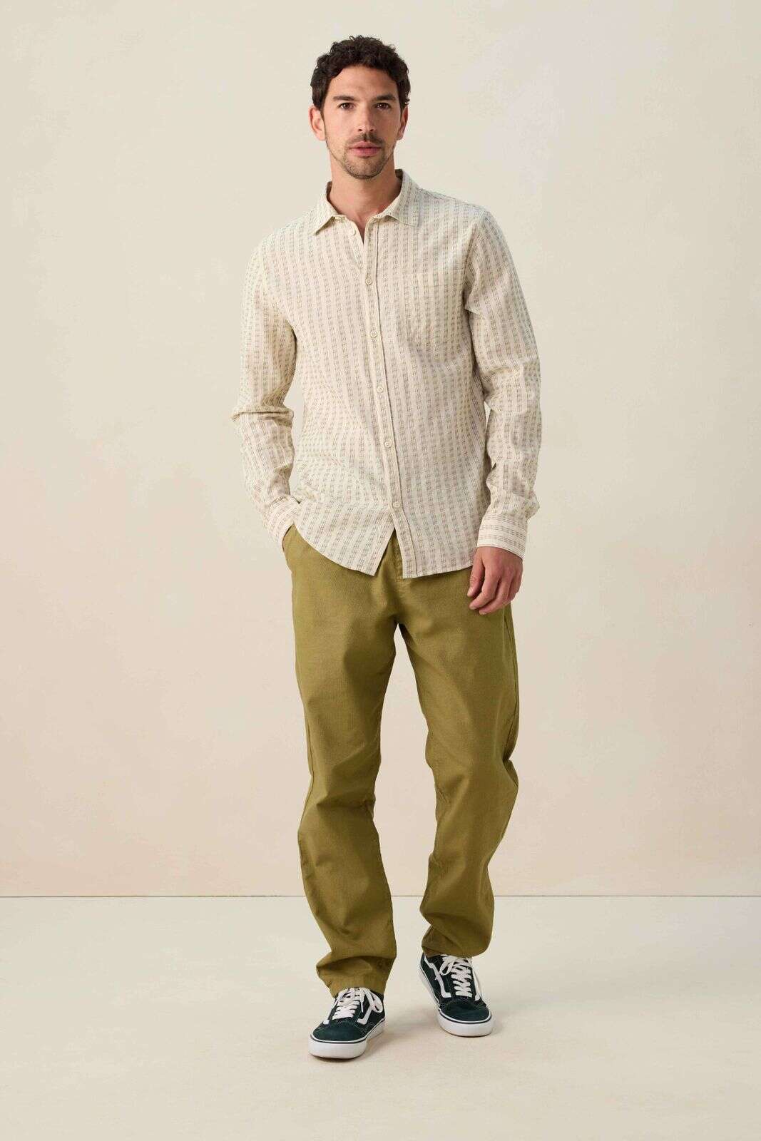 Lichtgroen gestreept overhemd