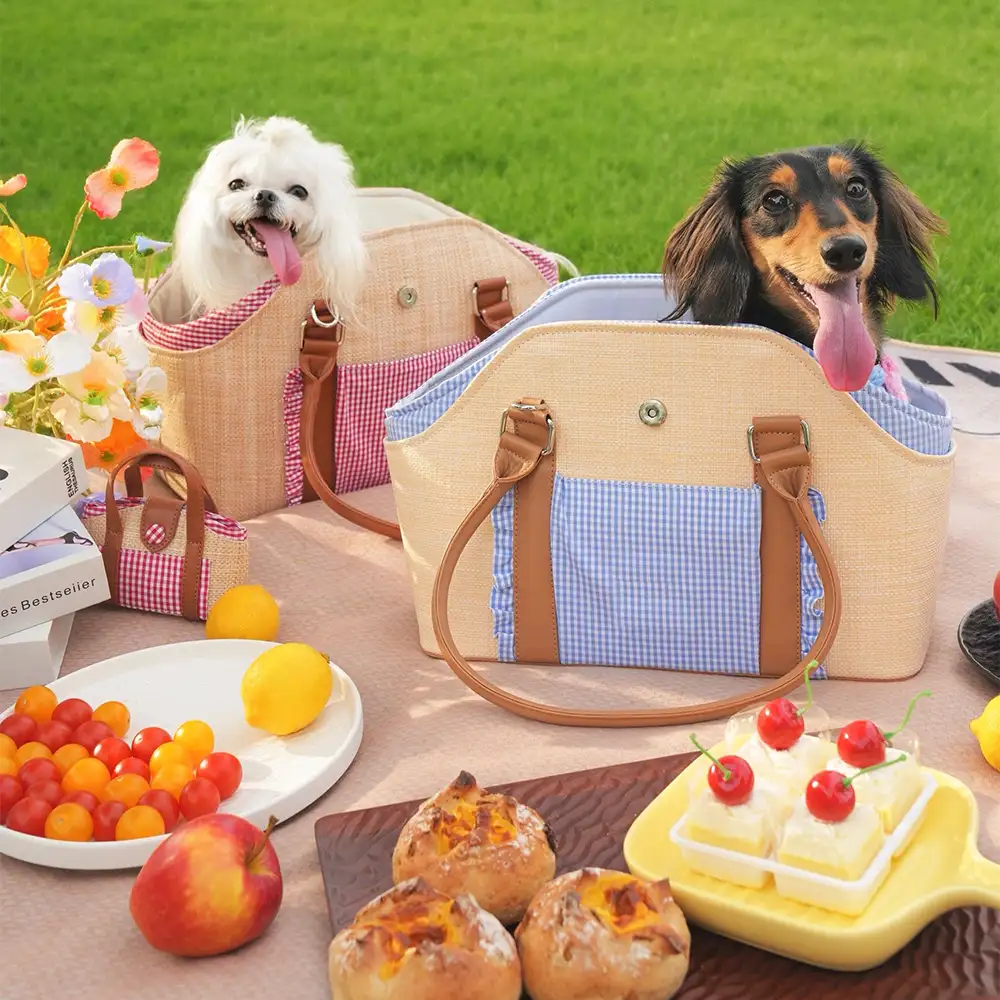 Portable Faux Woven Water-Repellent Dog Cat Carrier Pet Carrier Bag with Poop Bag Dispenser
