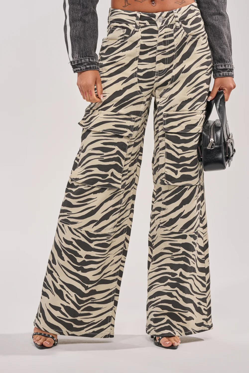 IN THE WILD ZEBRA DENIM - Akira Store