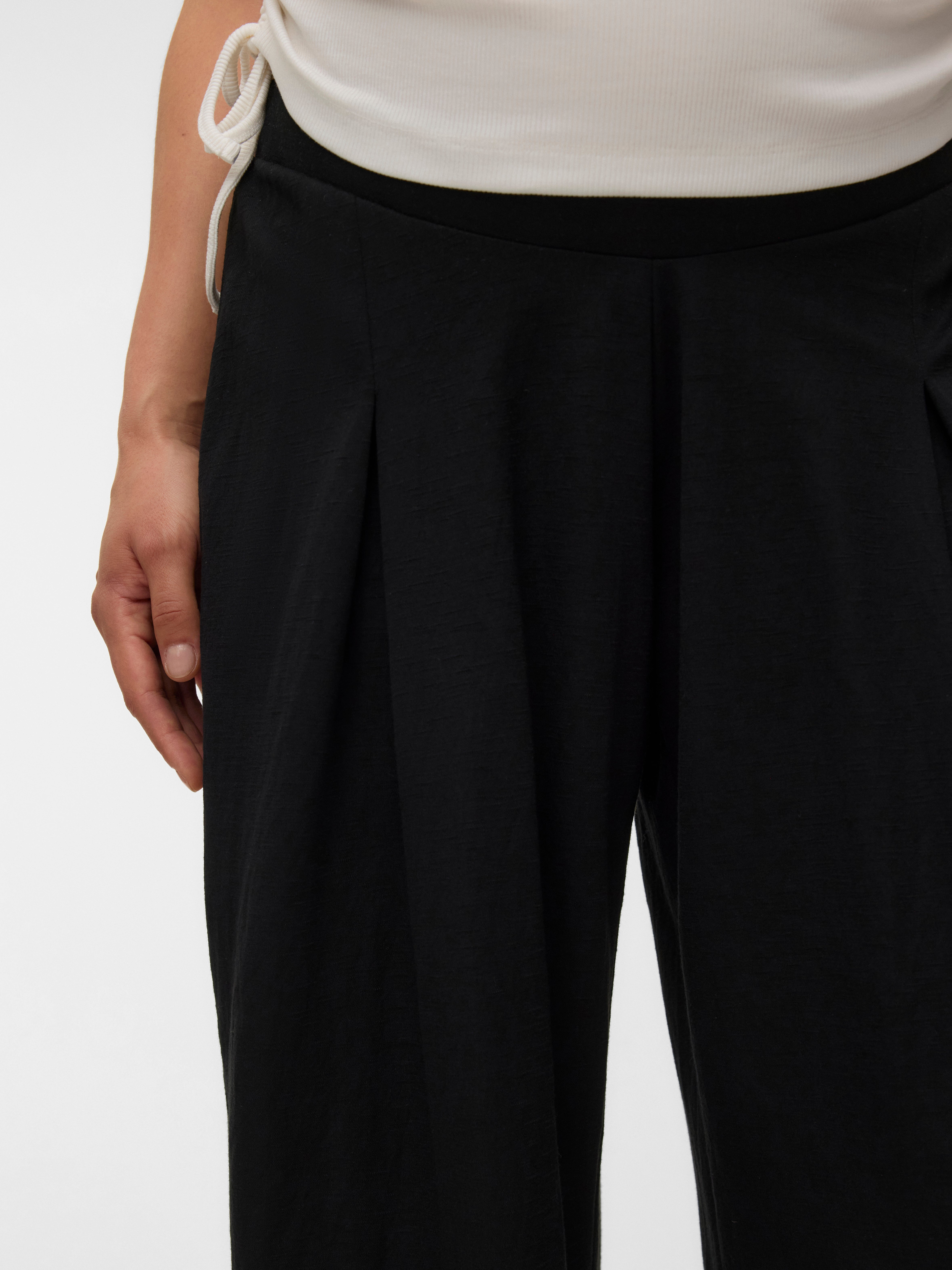 VERO MODA® Wide Fit - Cropped Trousers