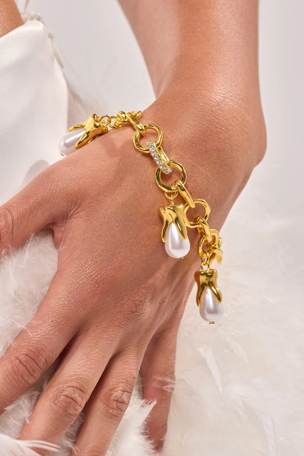 DESERVE ME BRACELET - Akira Store