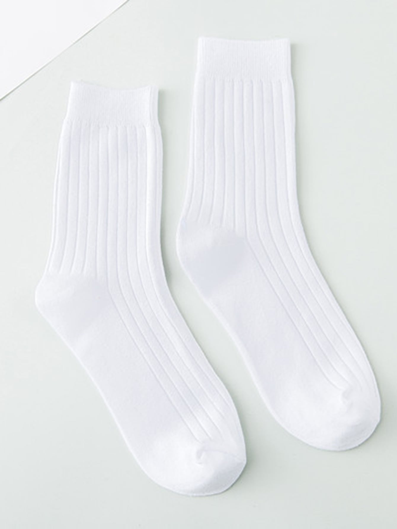 Chaussettes simples mi-mollet