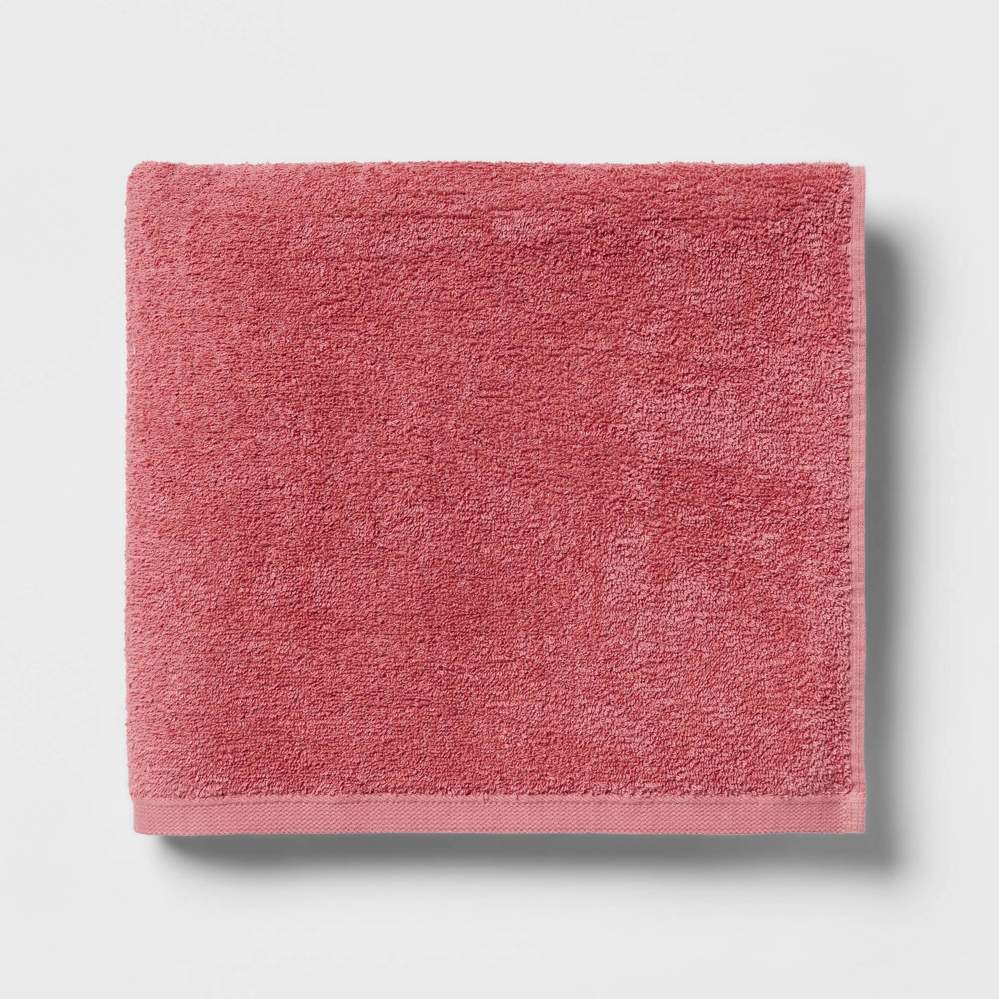 Everyday Bath Towel Pink - Room Essentials