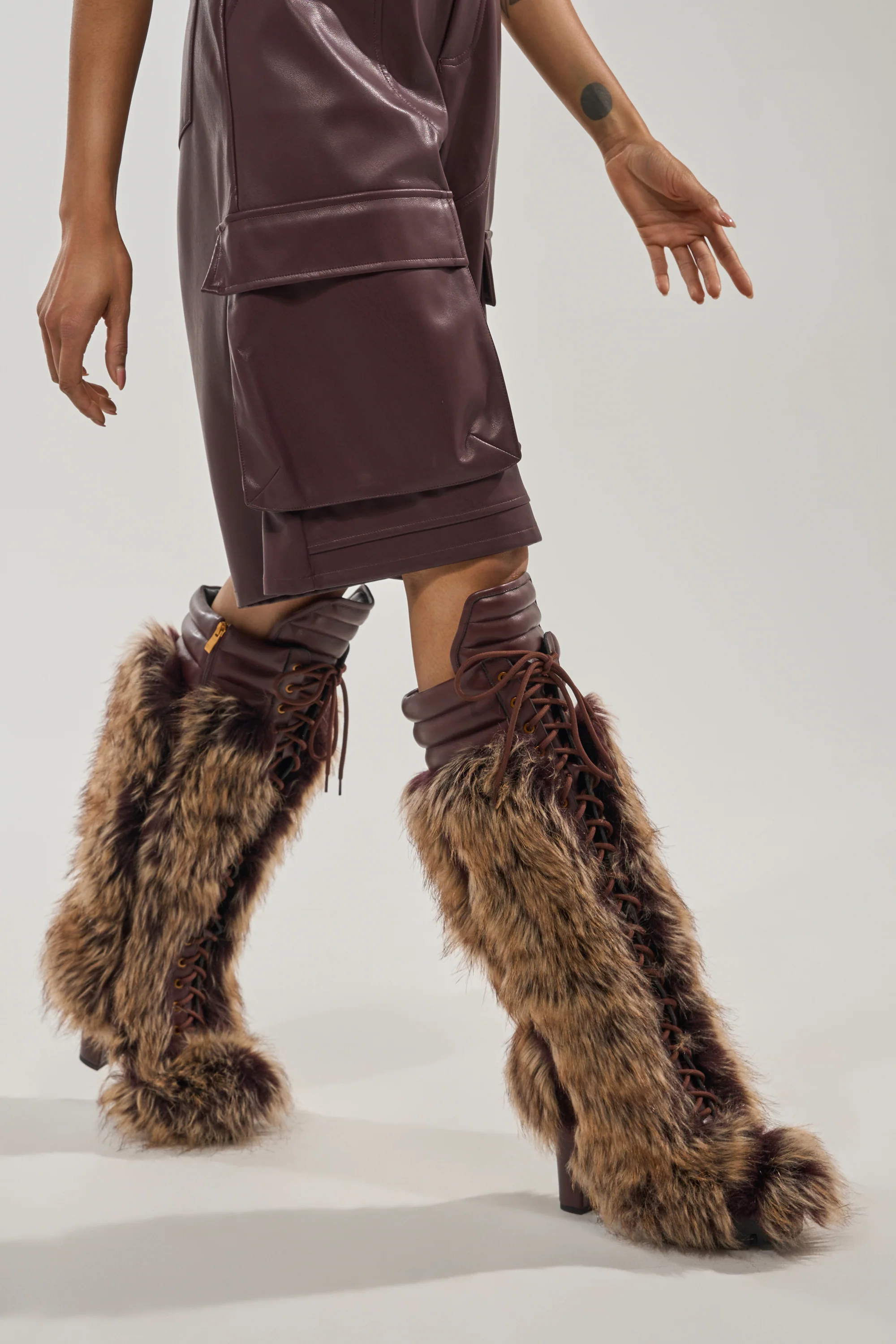 AZALEA WANG HEARTBEAT BROWN MULTI BLOCK FUR BOOT - Akira Store