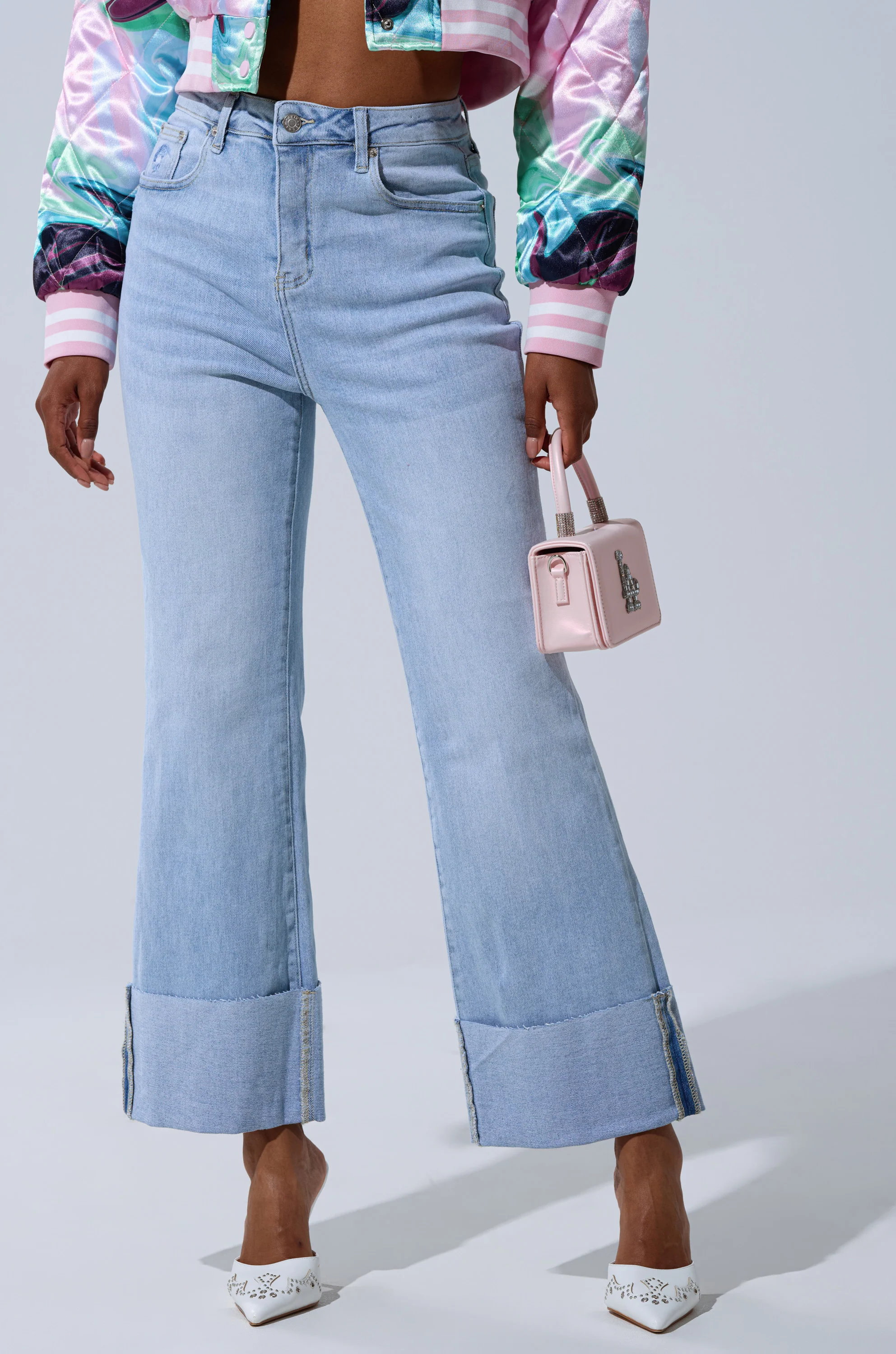 LOVE ME MORE RELAXED DENIM - Akira Store