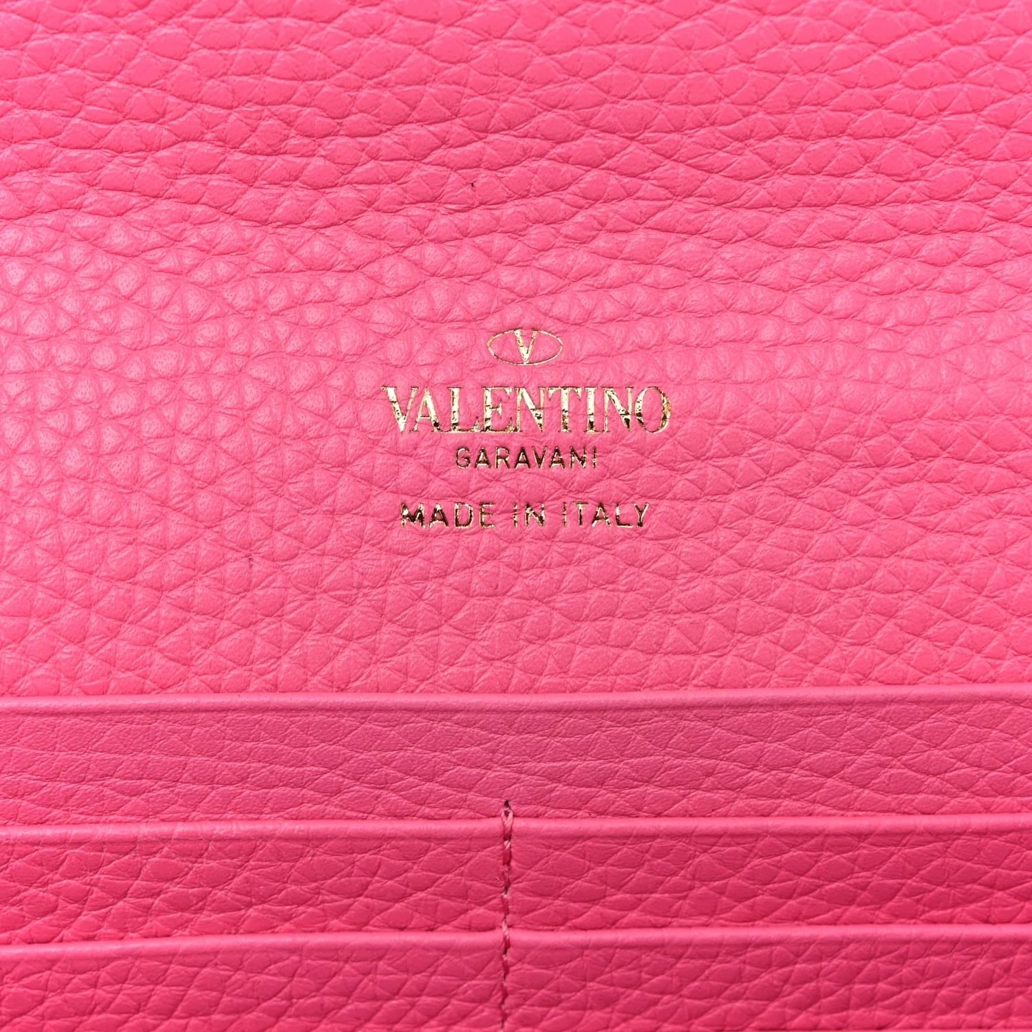 Pebbled Calfskin Rockstud Flip Lock Wallet On Chain Feminine Pink