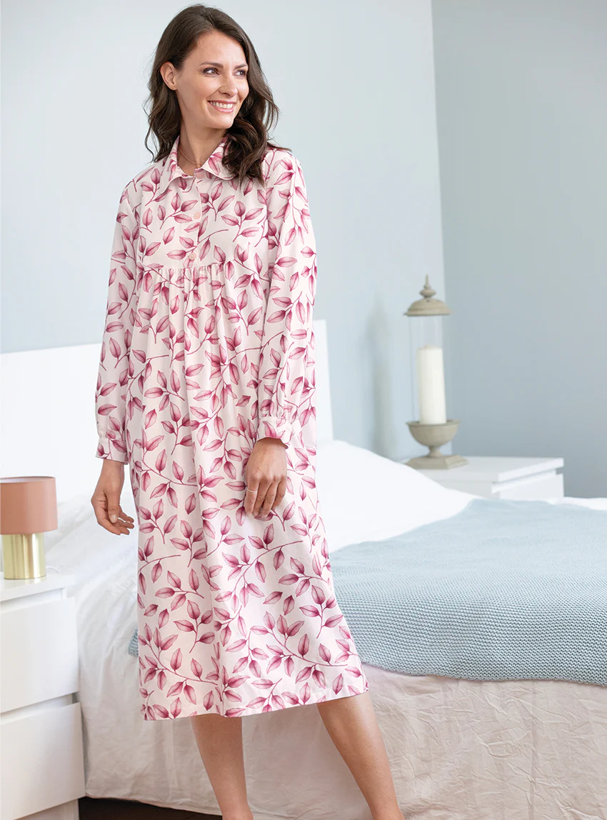 Chemise de nuit femme imprimés fleuris en coton feuilles roses