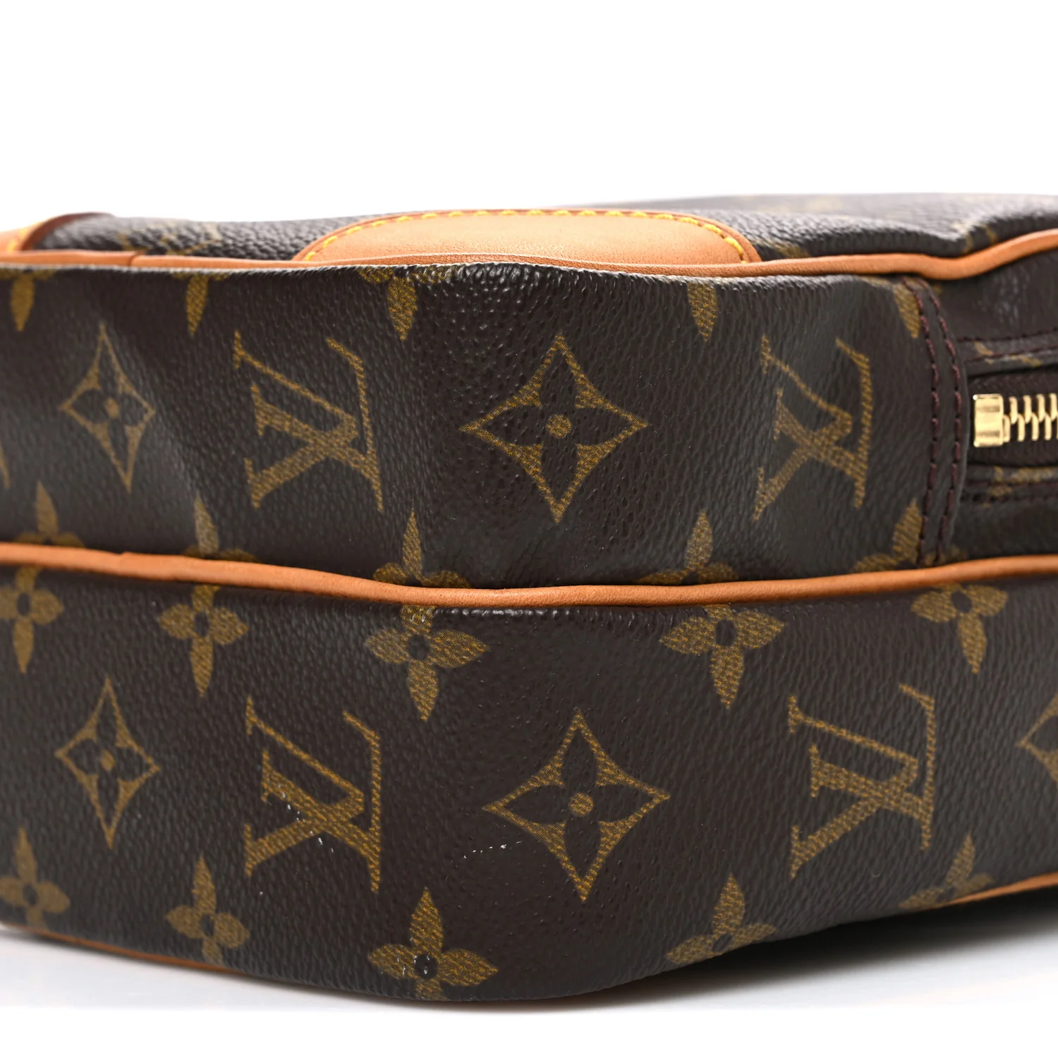Monogram Amazone
