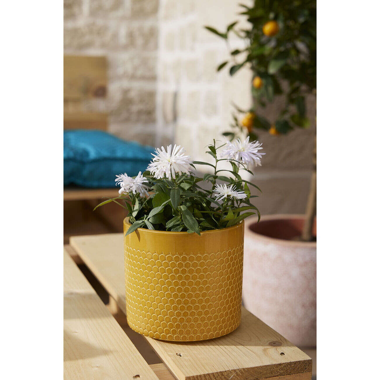 Pot de fleur jaune motif nid d'abeille Capri Ø13,5x12,3cm 1,29L