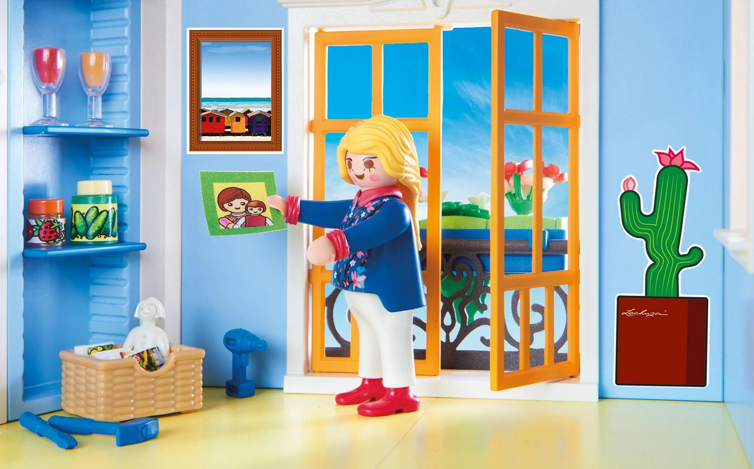Large Dollhouse. Recommended for ages 4 years and up - Image 3