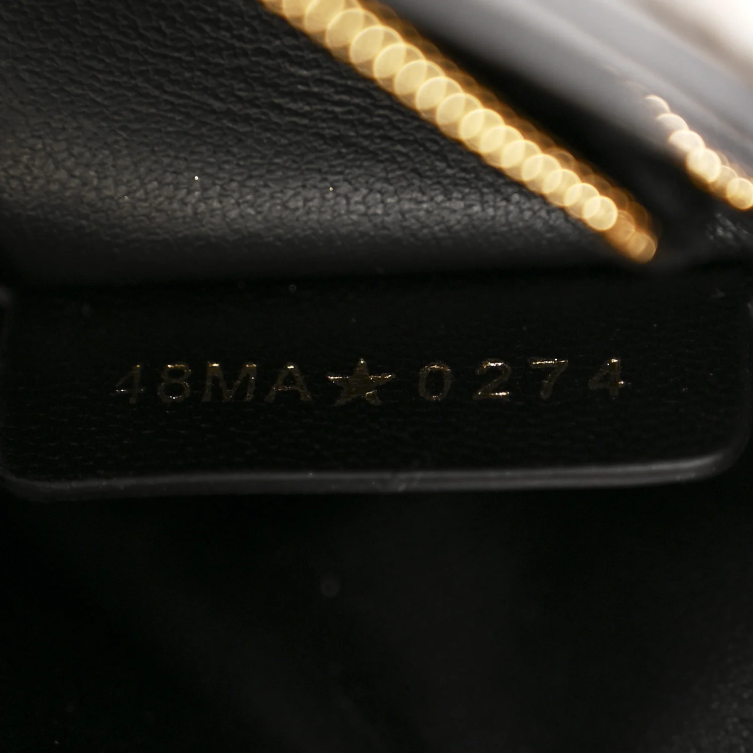 Box Calfskin 30 Montaigne Avenue Pouch Black
