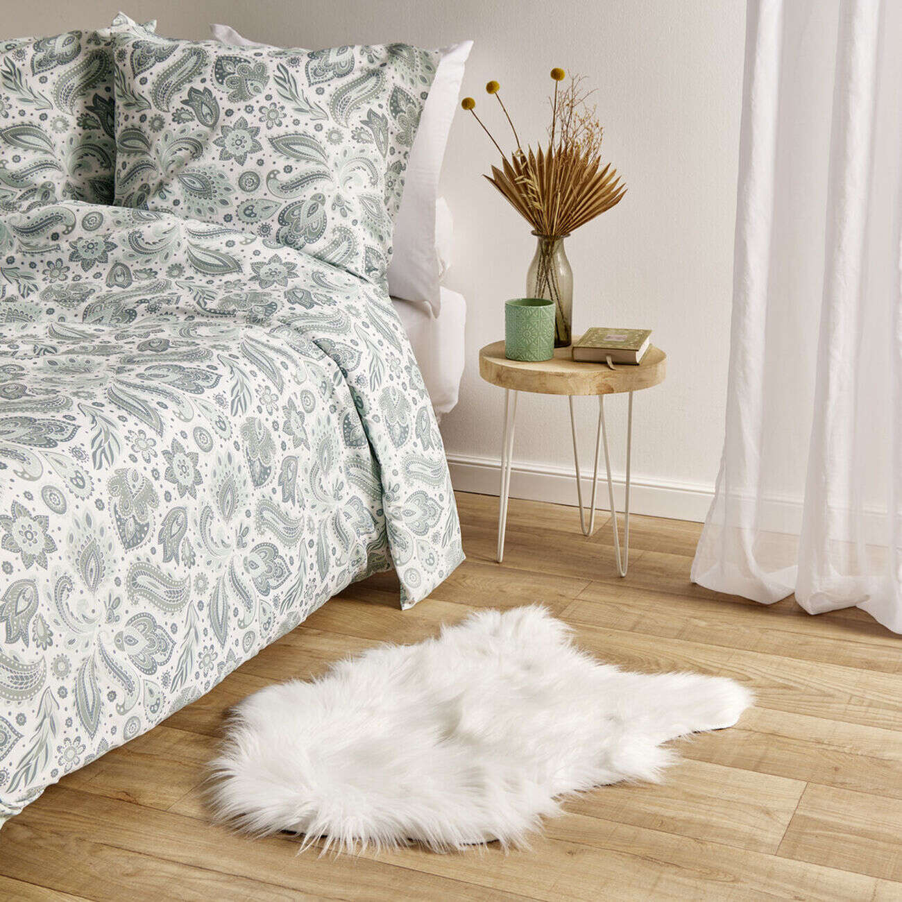 Tapis imitation fourrure forme peau de bête 50x70cm - 3 modèles