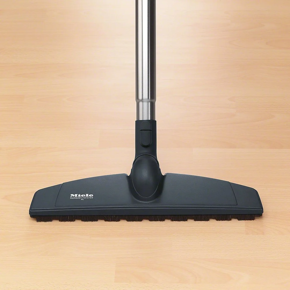 Complete C2 Hard Floor Canister Vacuum Cleaner with SBD285-3 Rug and Floor Tool + SBB400-3 Twister XL Floor Brush - Image 6