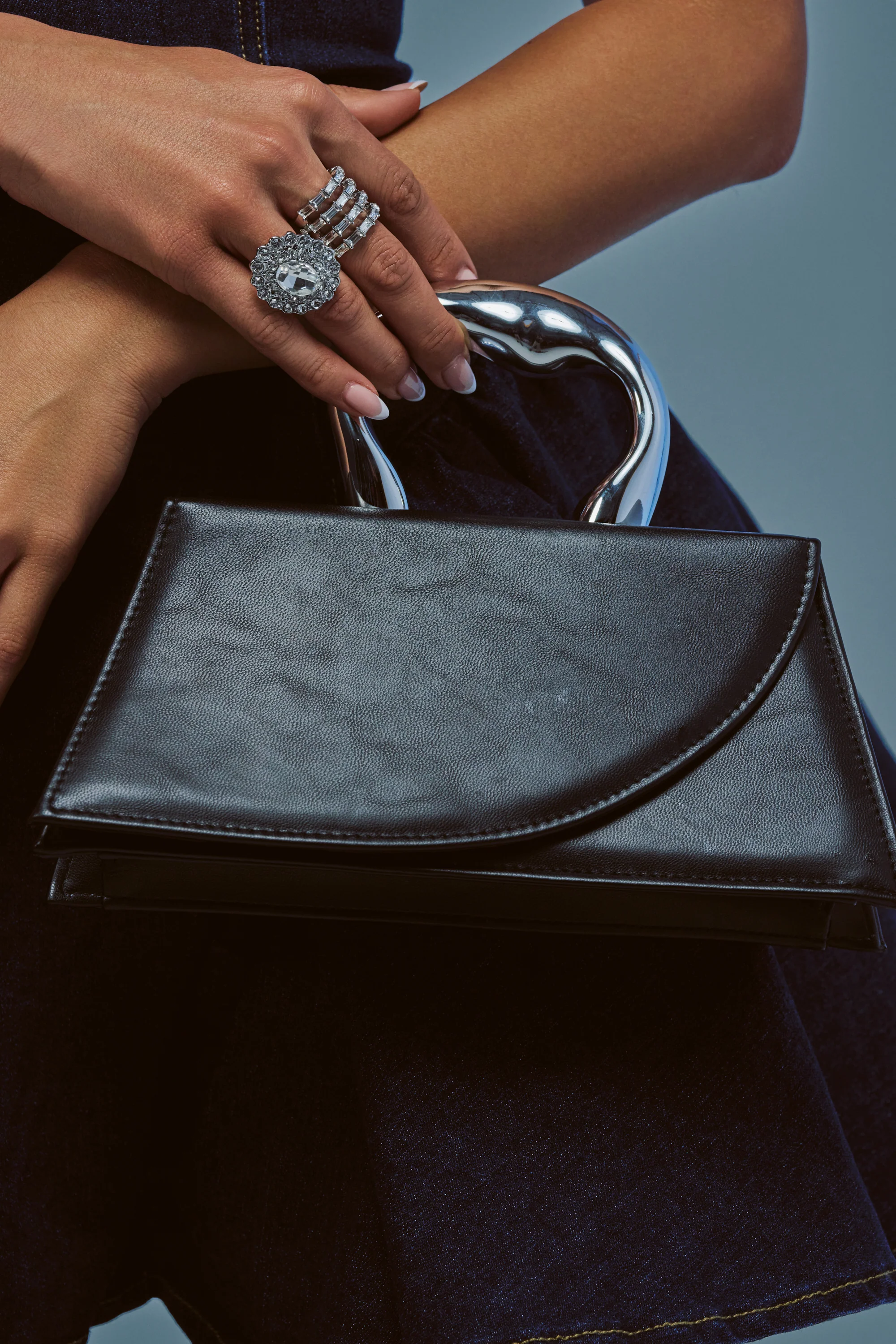 Handbags & Clutches - Akira Store