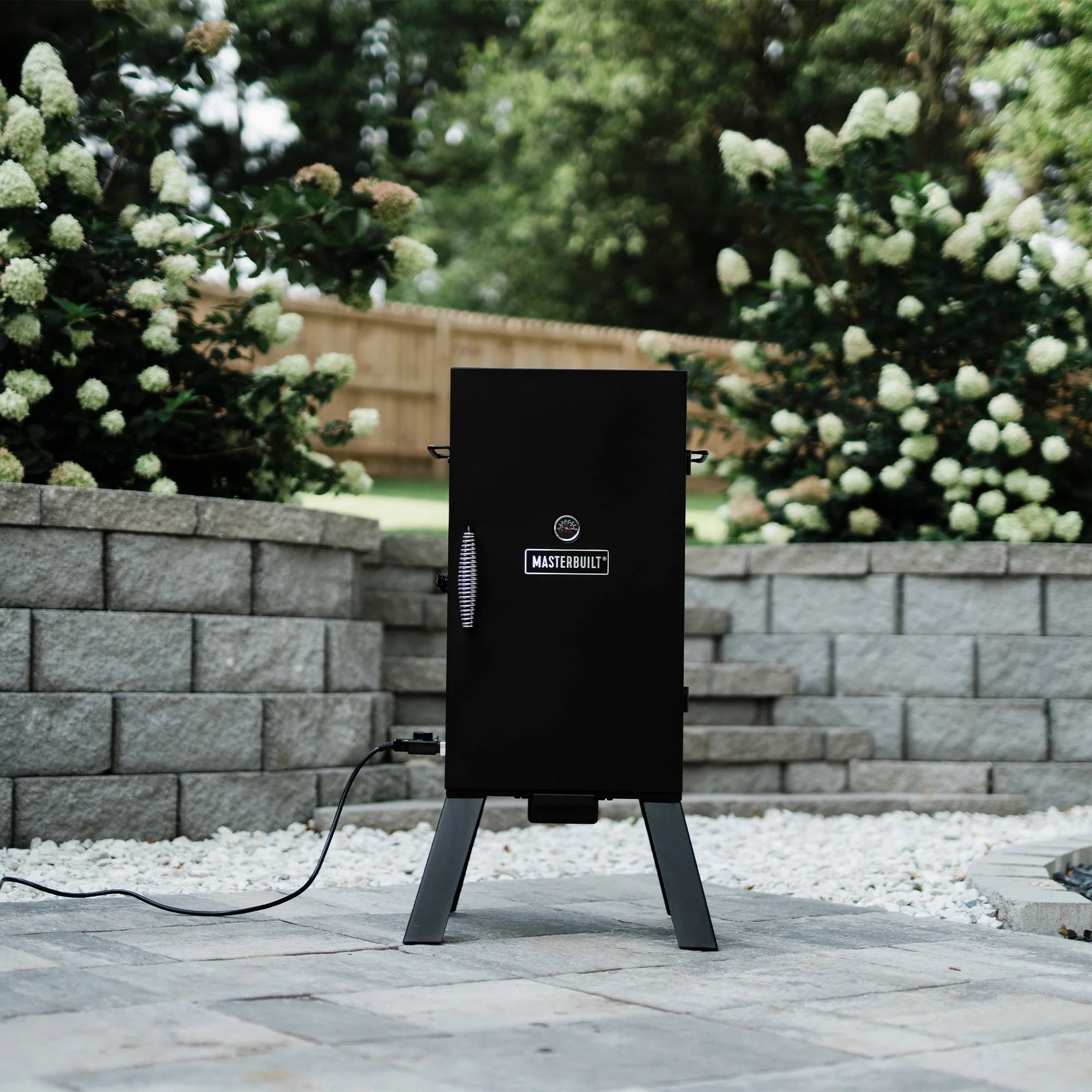 30-inch Analog Electric Smoker in Black - Image 9