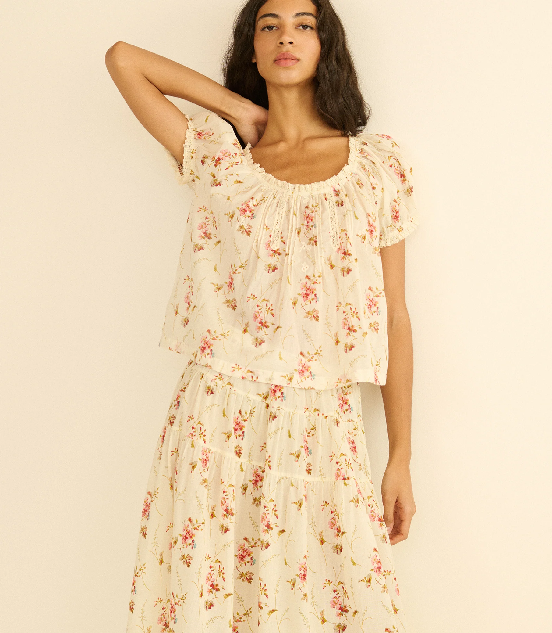 FREDERICA TOP -- BLANC PRAIRIE ROSE