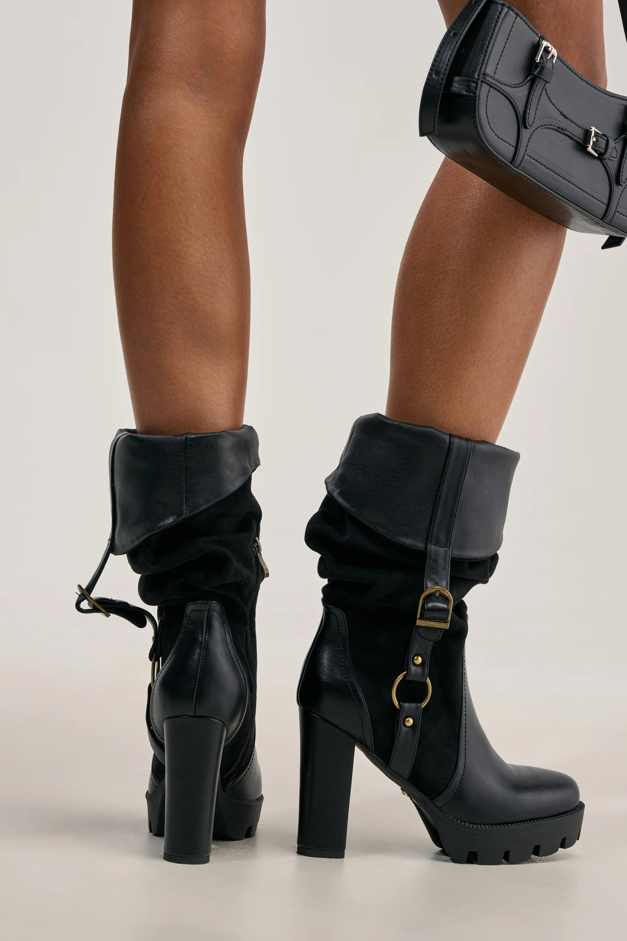 AZALEA WANG STREAMWOOD BLACK FAUX SUEDE BLOCK SLOUCHY BOOTIE - Akira Store