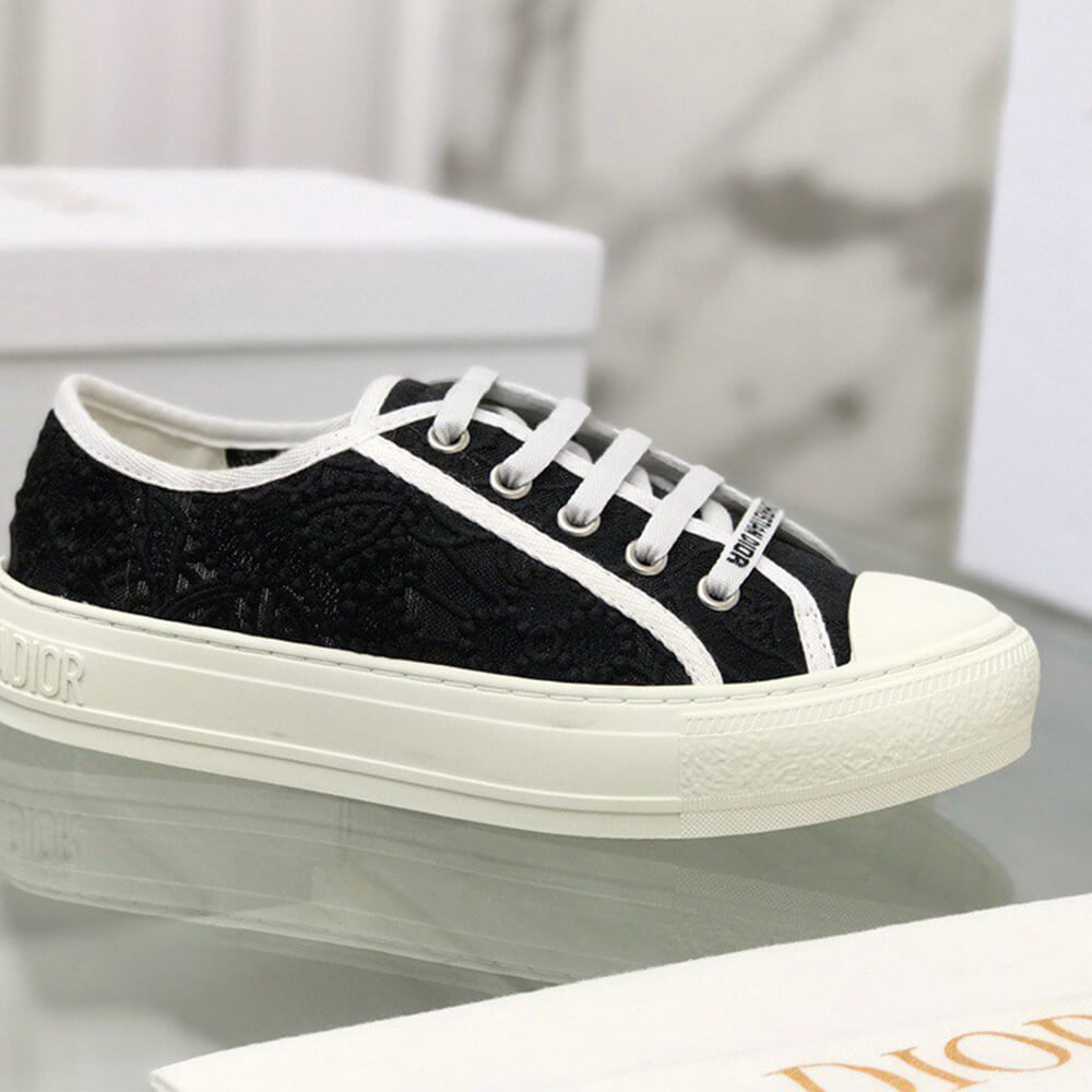 WALK N DIOR SNEAKER