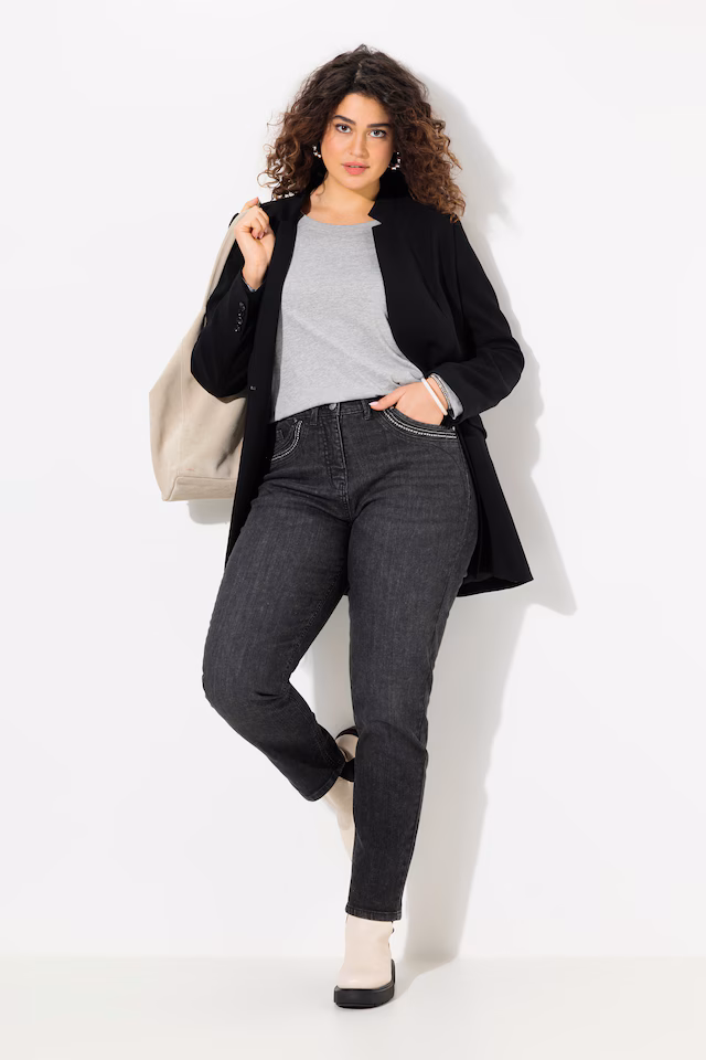Rivet Detail Mom Jeans