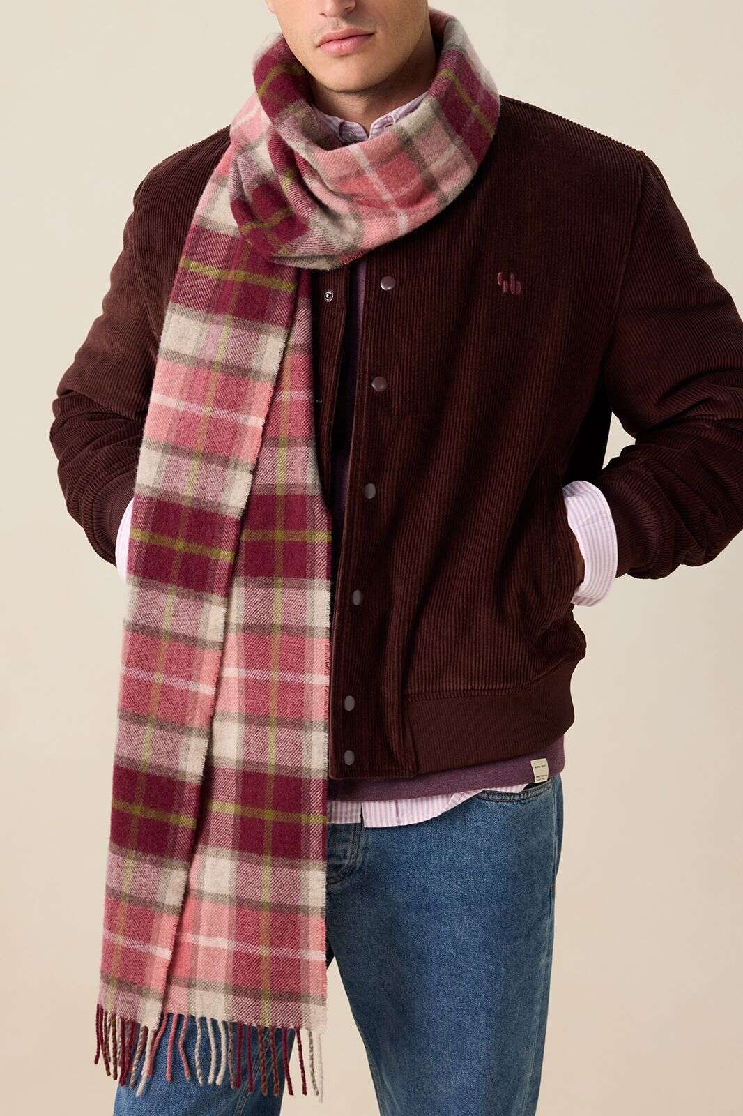 Donkerrode geruite wollen sjaal