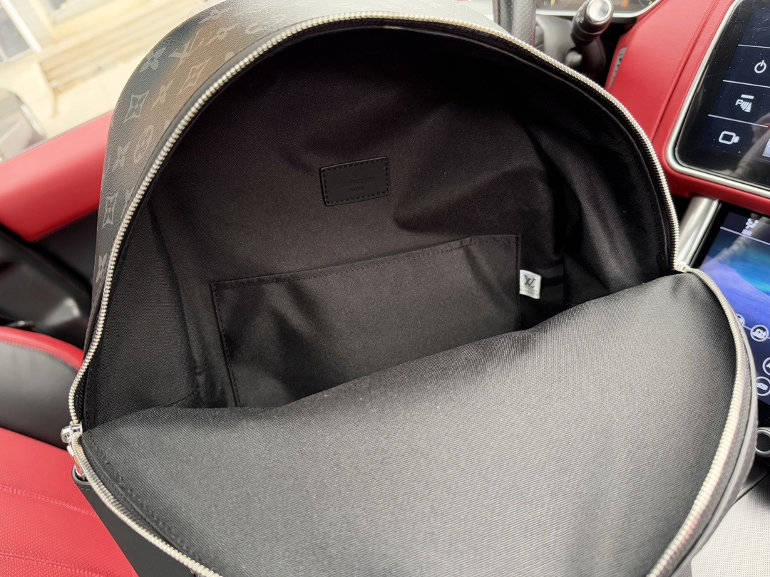 Louis new arrival Discovery men backpack bag size??31*41*17 cm