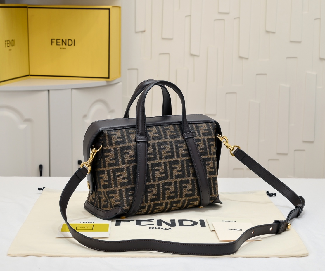 FEN Boston roma size 27.5��25.5��17.5CM