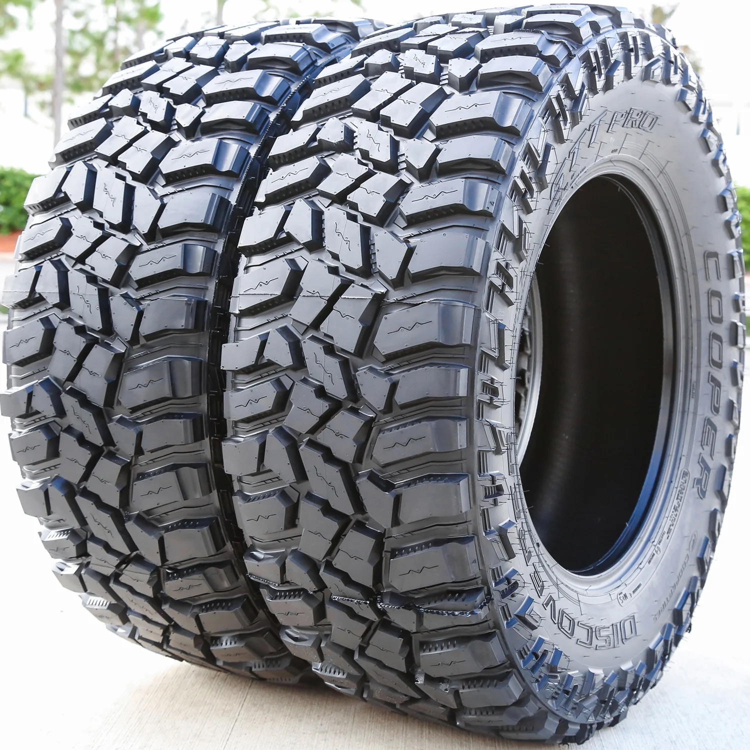 Set of 4 Cooper Discoverer STT Pro 275/65R20 126/123Q E 10 Ply M/T Mud Light Truck Tires