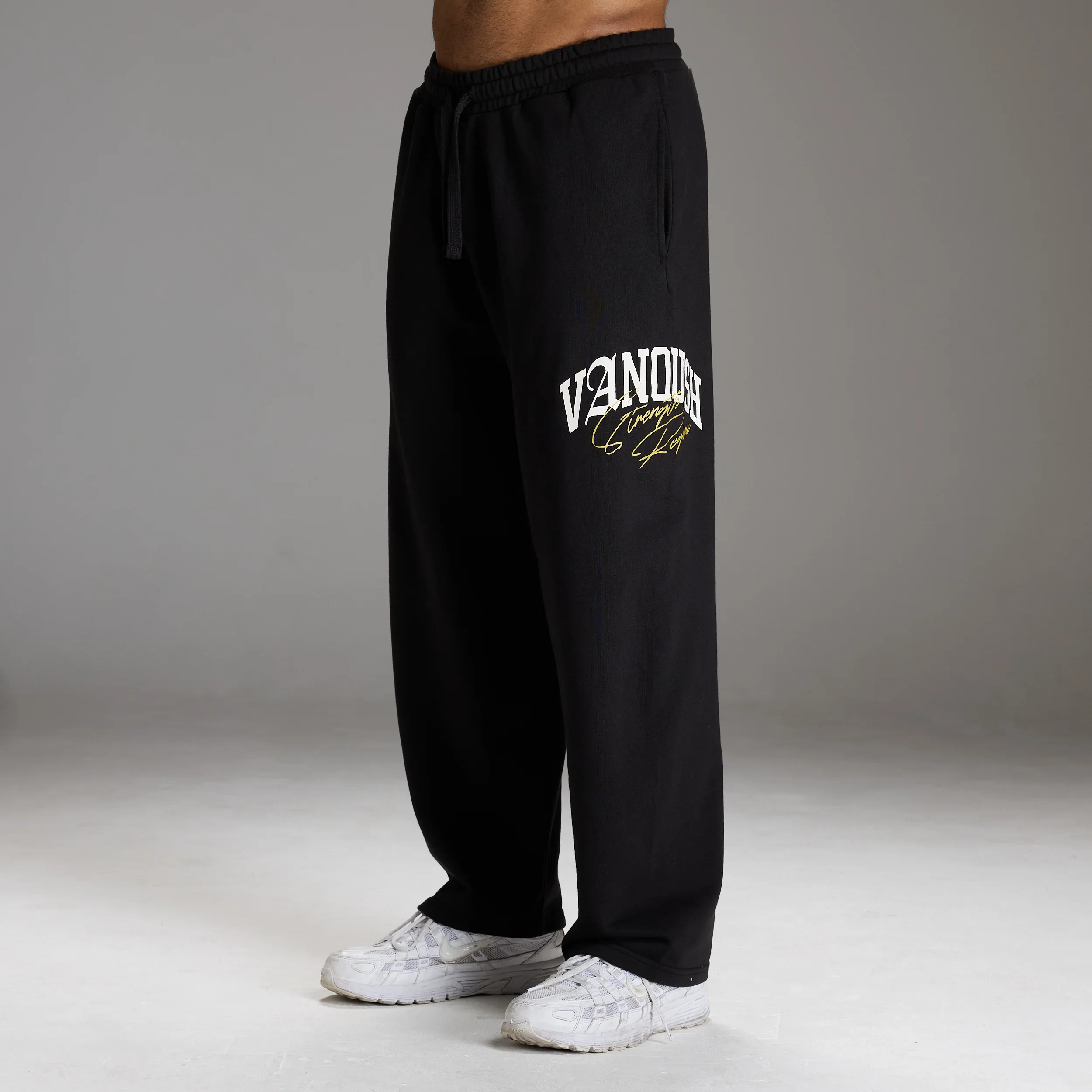 STRENGTH REGIME BLACK STRAIGHT LEG SWEATPANT