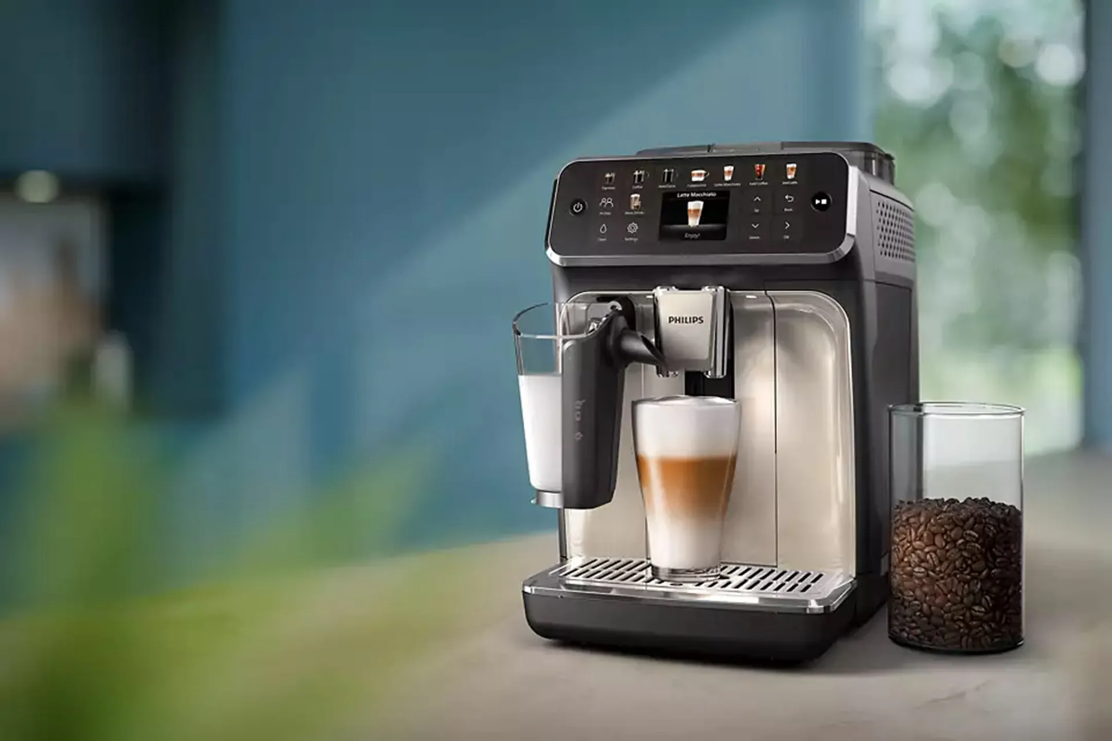 Philips Volautomatische Espressomachine Series 5500 EP5547/90 LatteGo
