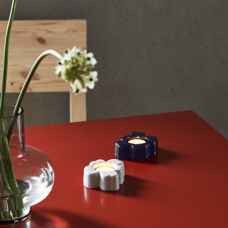 Unikko telysholder 10 cm blomsterform matt hvit
