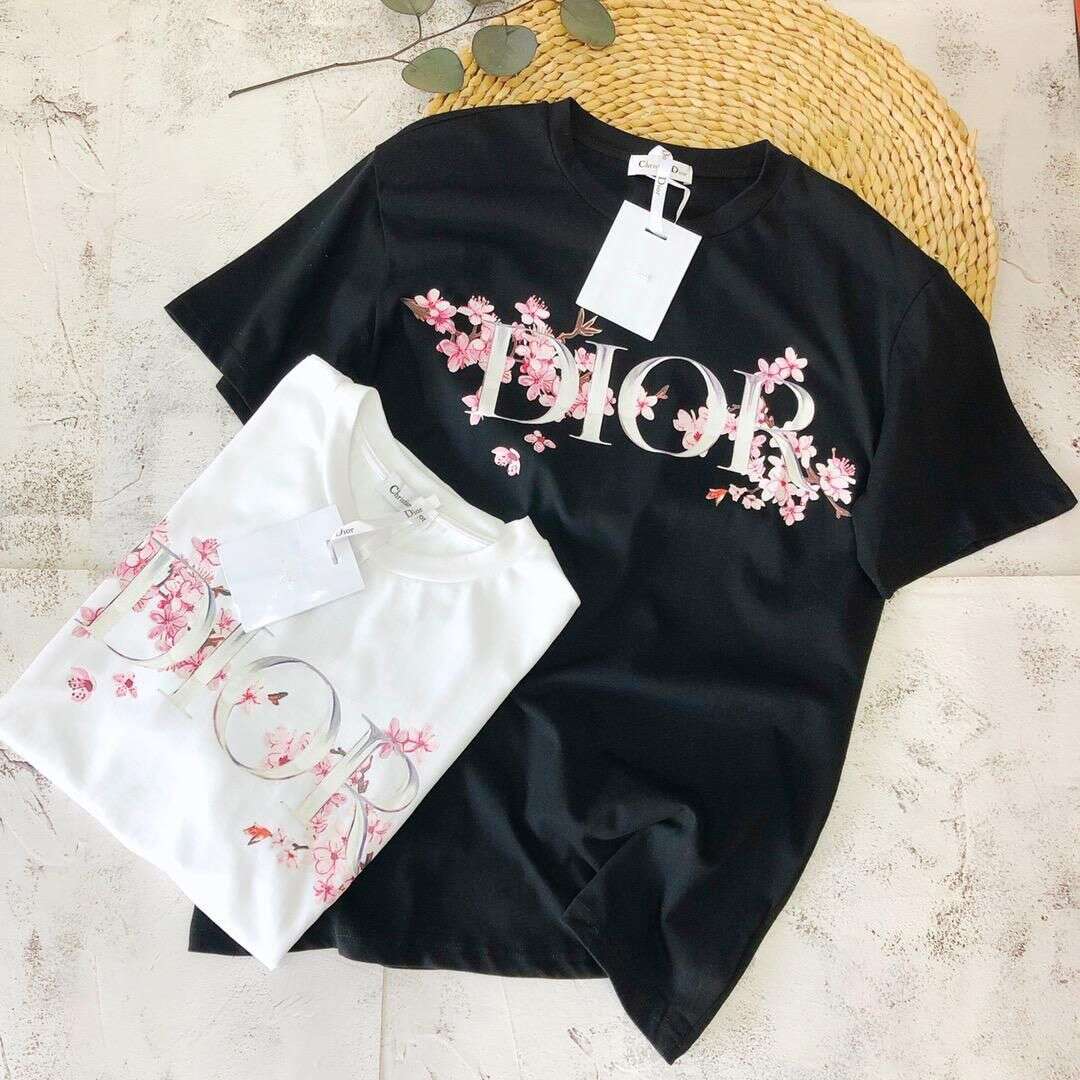 【DIOR】（ディオール）半袖 男女兼用、ご好評に付き再入荷！Tシャツ