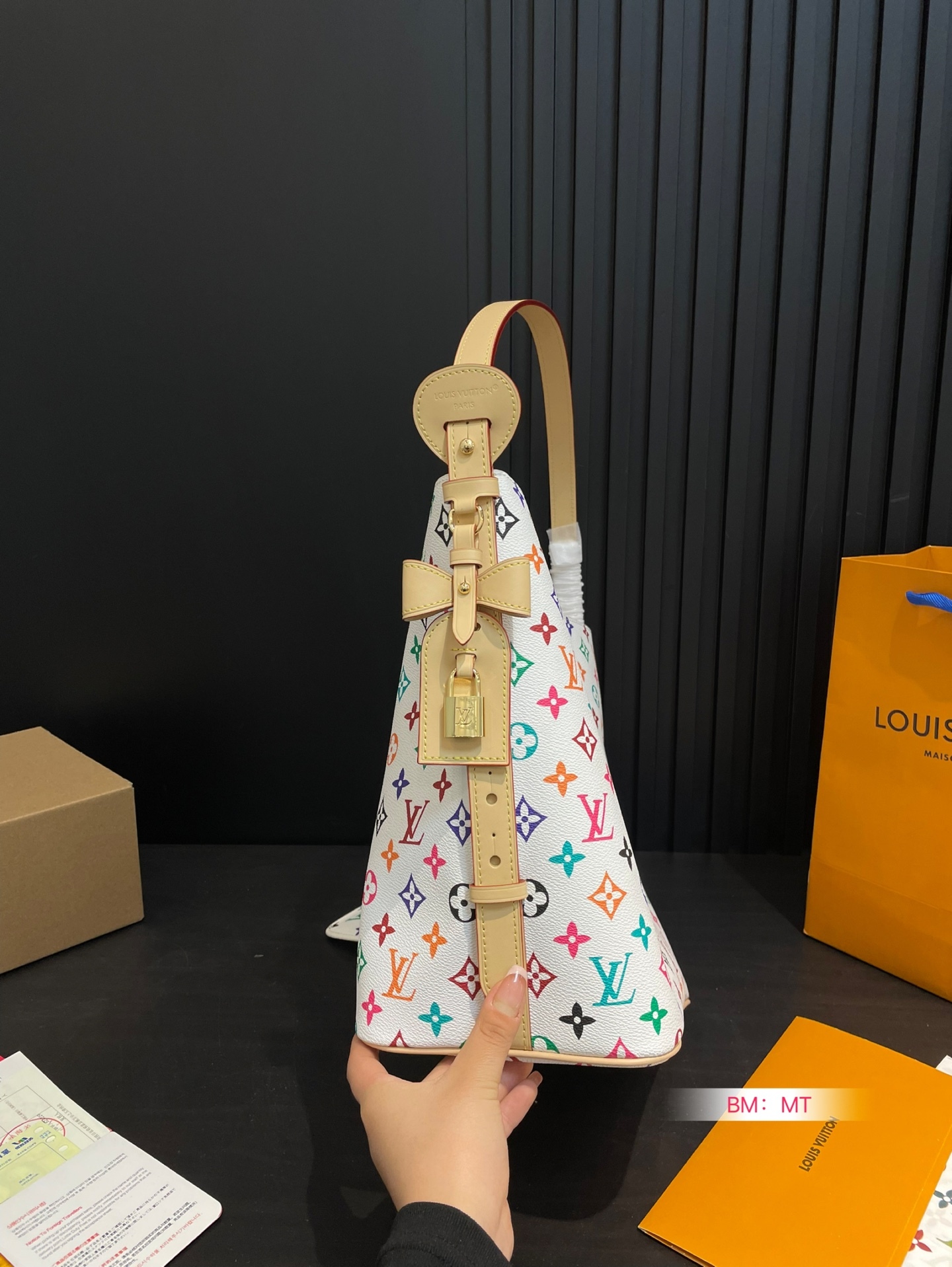 Louis new arrival ALL IN BB hobo bag 002 size:26*30 cm