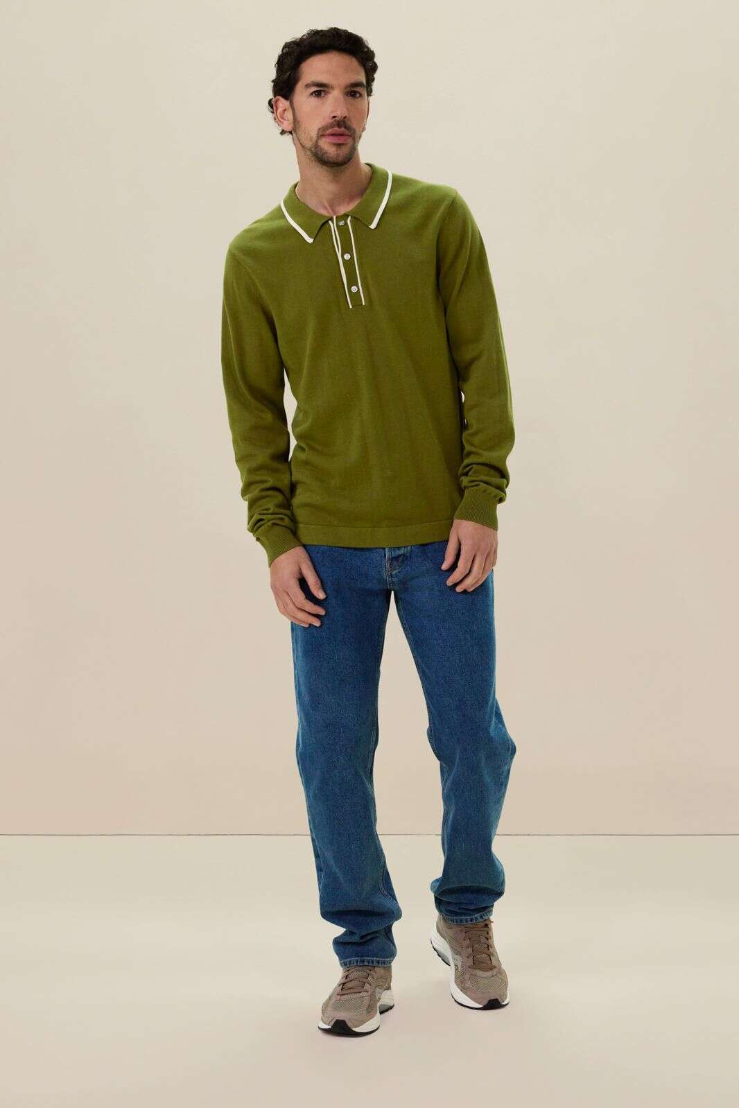 Groene gebreide polo