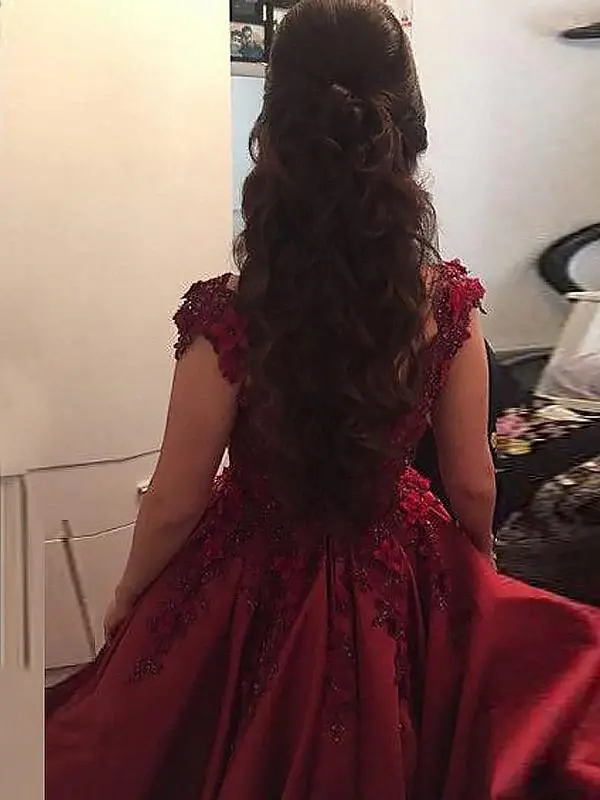 Ball Gown Burgundy Sleeveless Off the Shoulder Lace Applique Prom Dresses DMC77