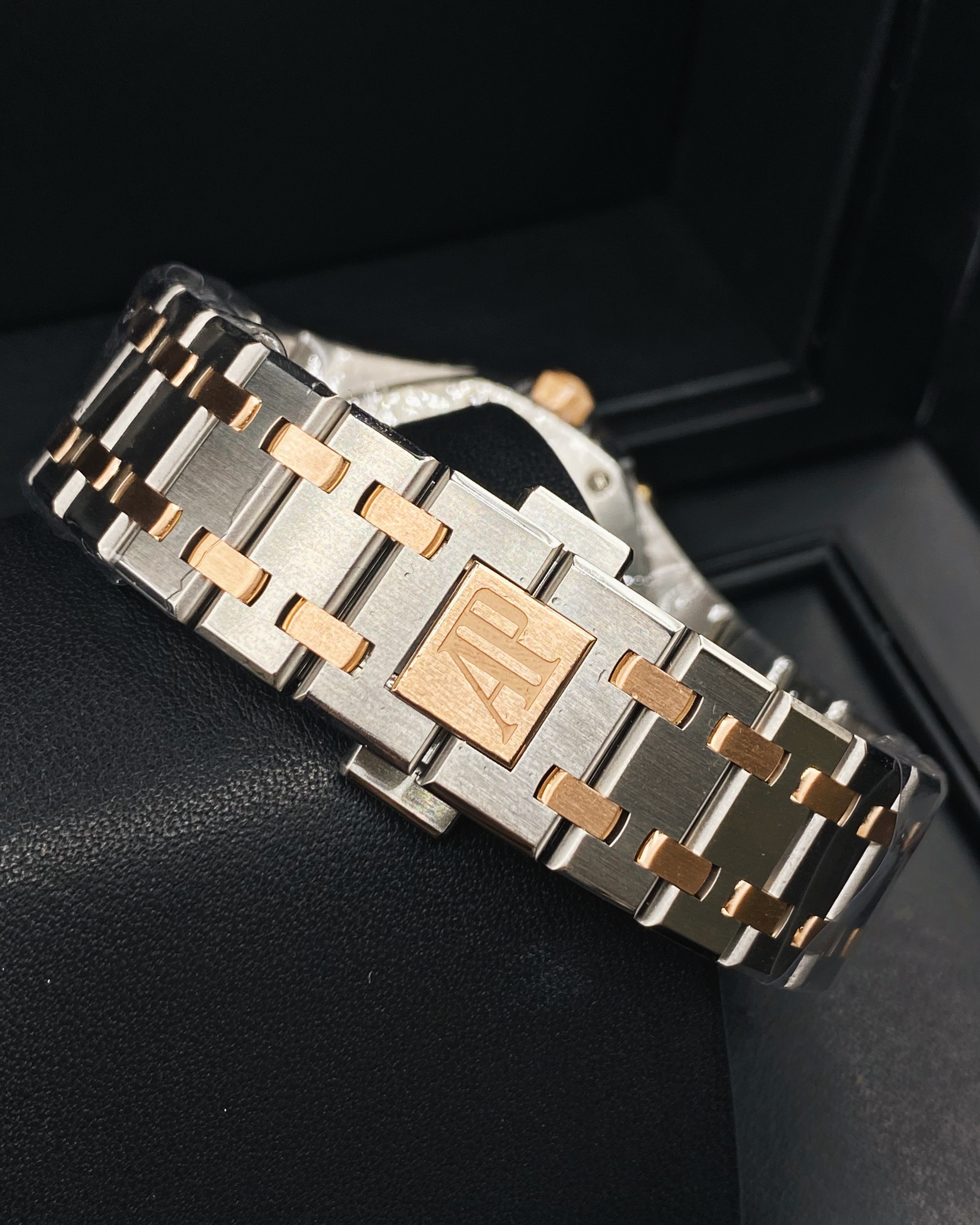 [Super Clone]Audemars Piguet Royal Oak Selfwinding Silver dial, 37mm, Steel and 18k Rose gold,