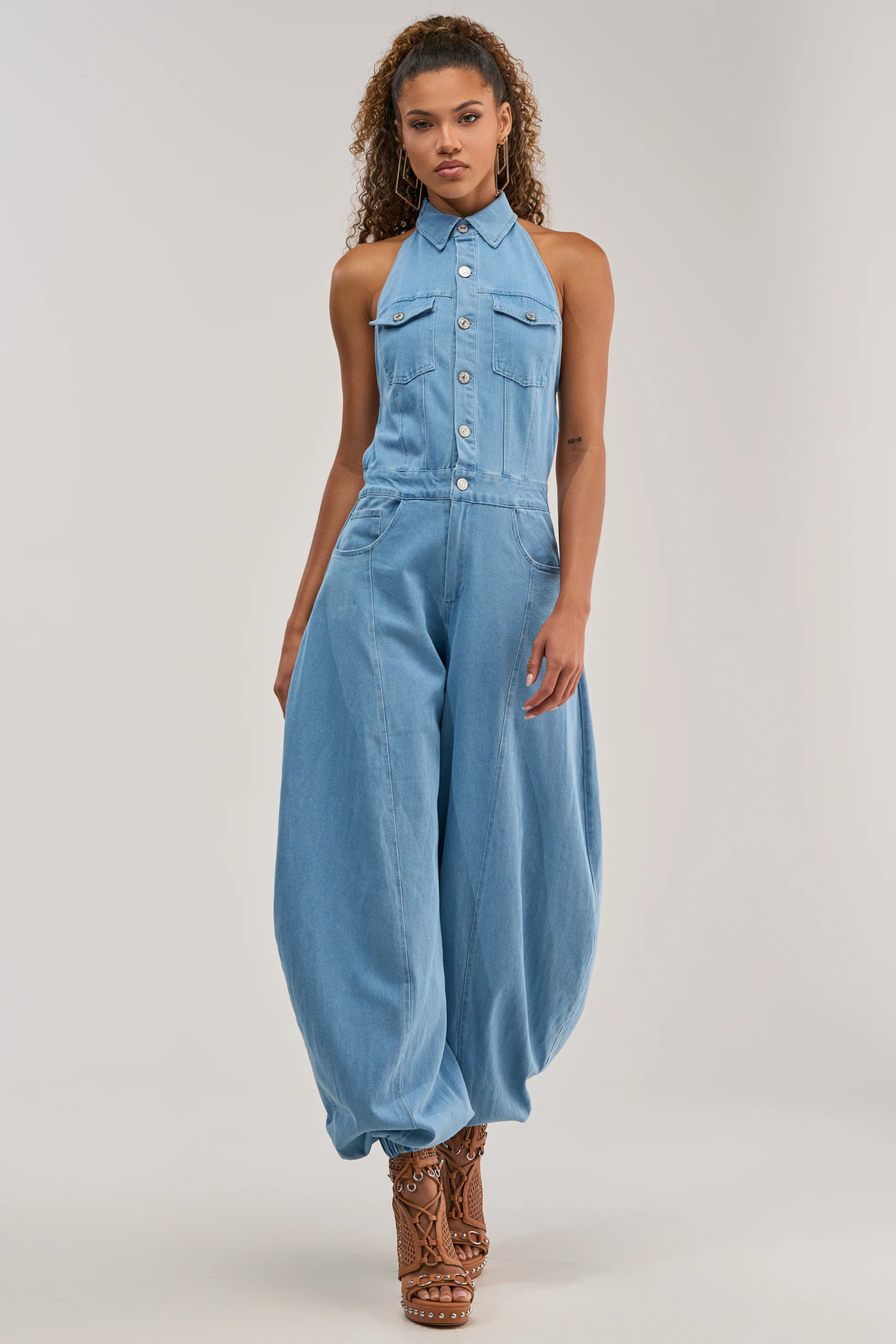 JETSETTER JUMPSUIT IN LIGHT BLUE DENIM - Akira Store