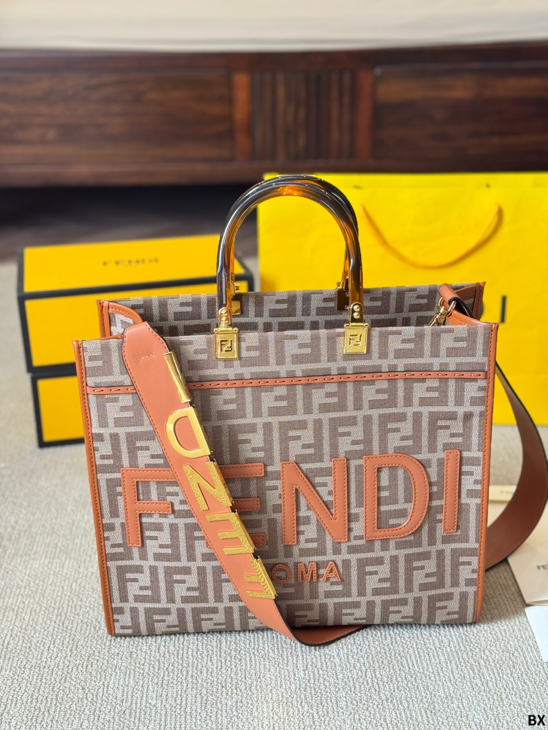 Fen new arrival peekabo tote bag size??35*30 cm