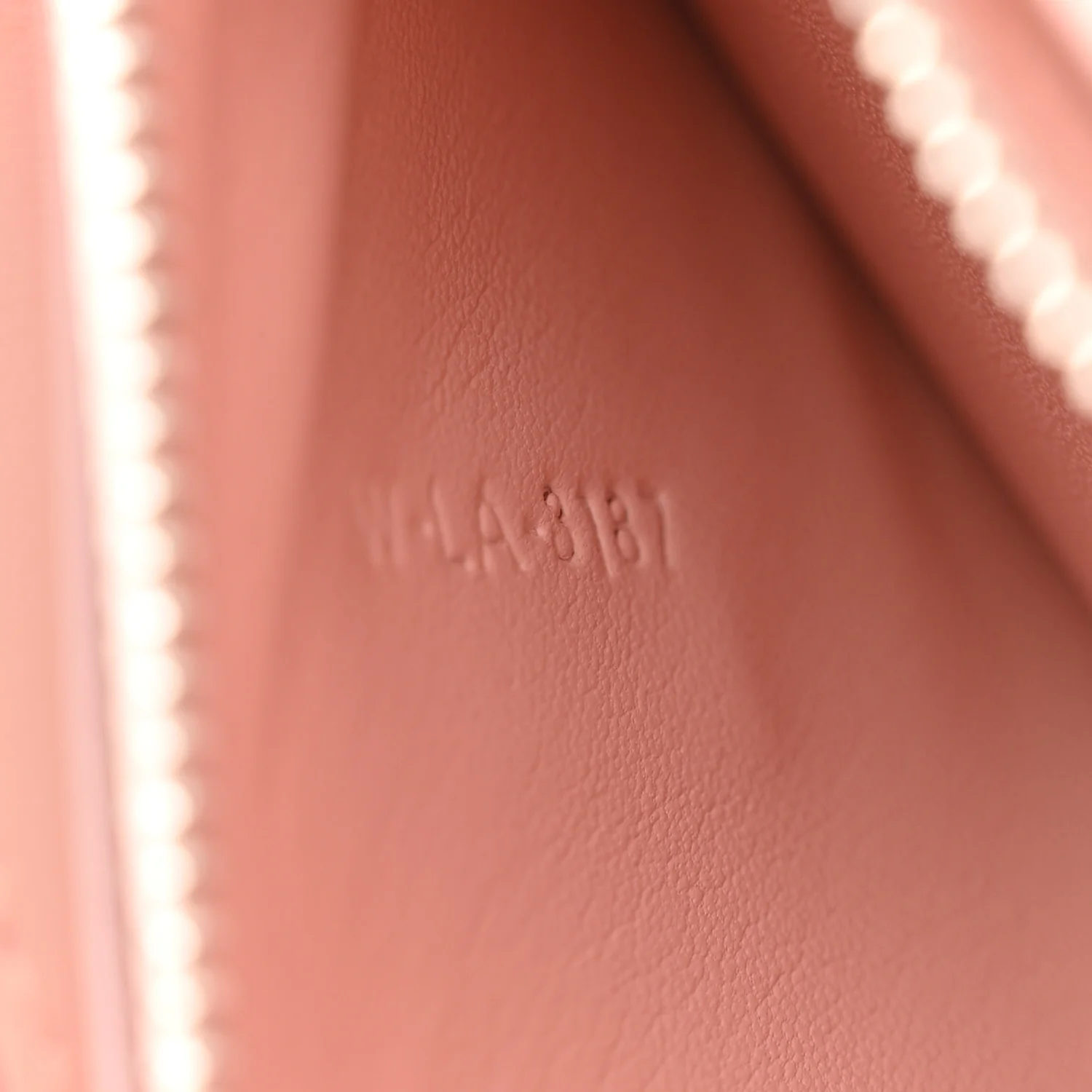 Smooth Calfskin Medium Classic Box Flap Bag Pink