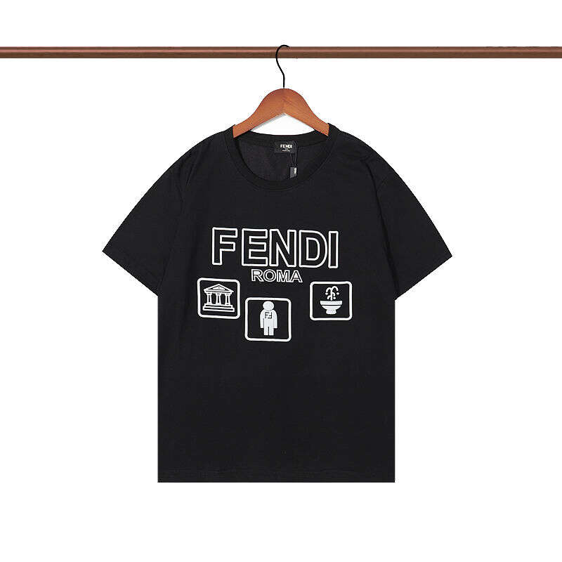【FENDI】（フェンディ）【在庫あり】【即日出荷】半袖 男女兼用Tシャツ