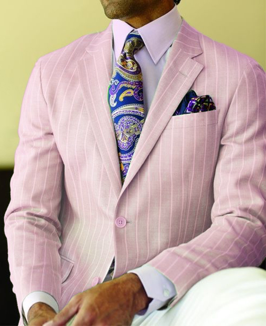 Blazer habillé à rayures verticales, revers cranté et deux boutons. OK