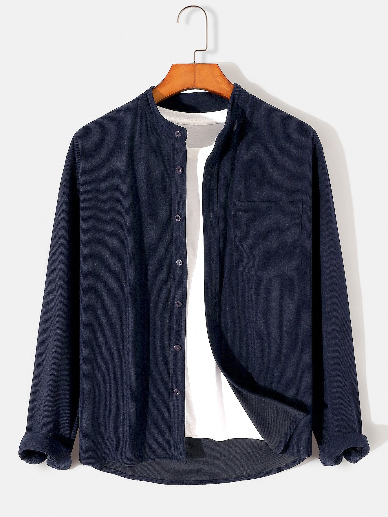 Chemise en velours côtelé à manches longues et col montant